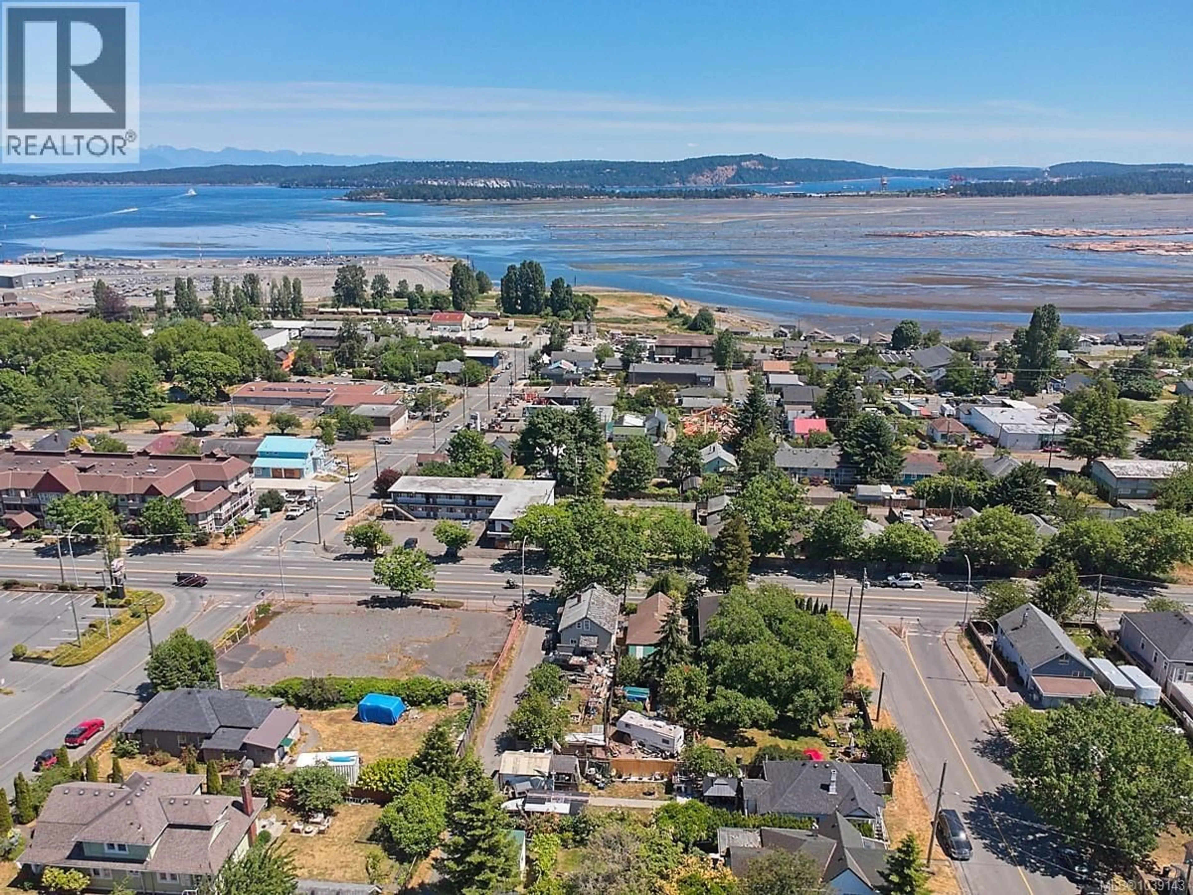 A pic from outside/outdoor area/front of a property/back of a property/a pic from drone, water/lake/river/ocean view for 374 NICOL STREET, Nanaimo British Columbia V9R4T4