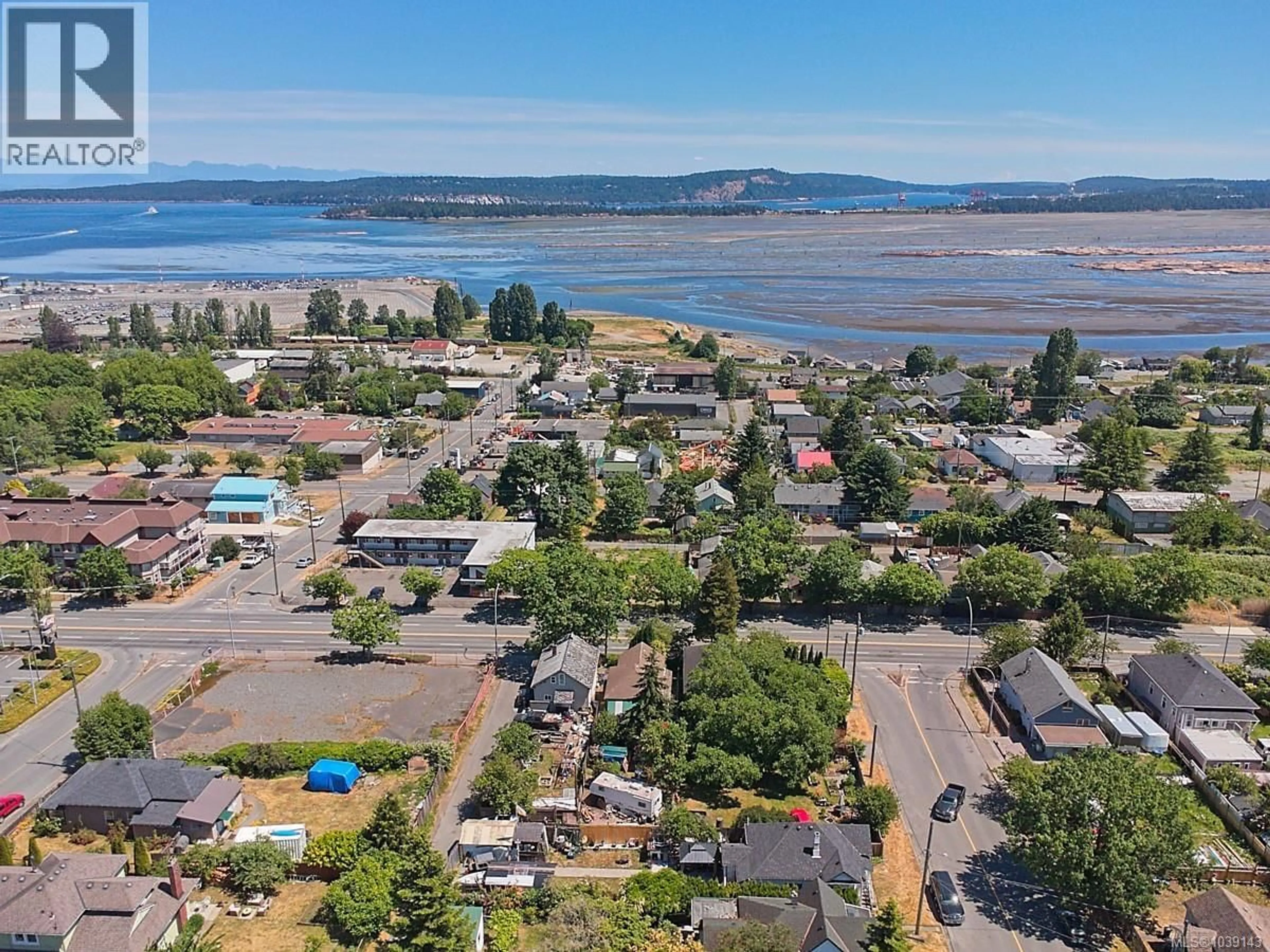 A pic from outside/outdoor area/front of a property/back of a property/a pic from drone, water/lake/river/ocean view for 374 NICOL STREET, Nanaimo British Columbia V9R4T4