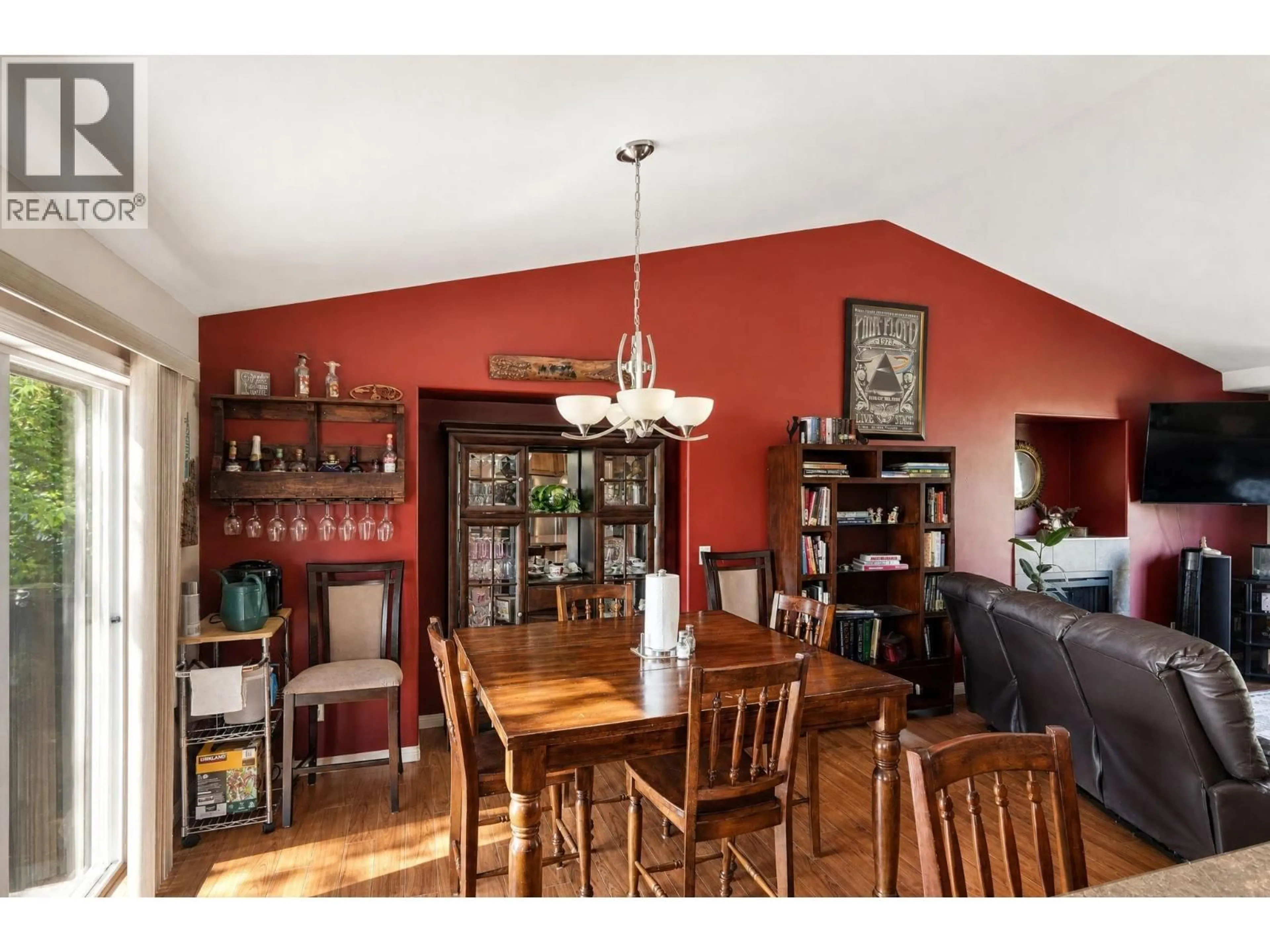Dining room, wood/laminate floor for 10910 VELDA ROAD, Lake Country British Columbia V4V1W7