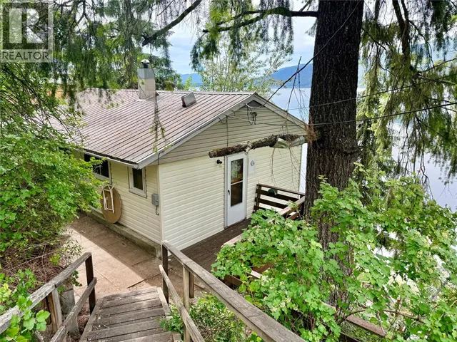 163 BROWN ROAD, Christina Lake 2