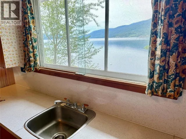 163 BROWN ROAD, Christina Lake 5