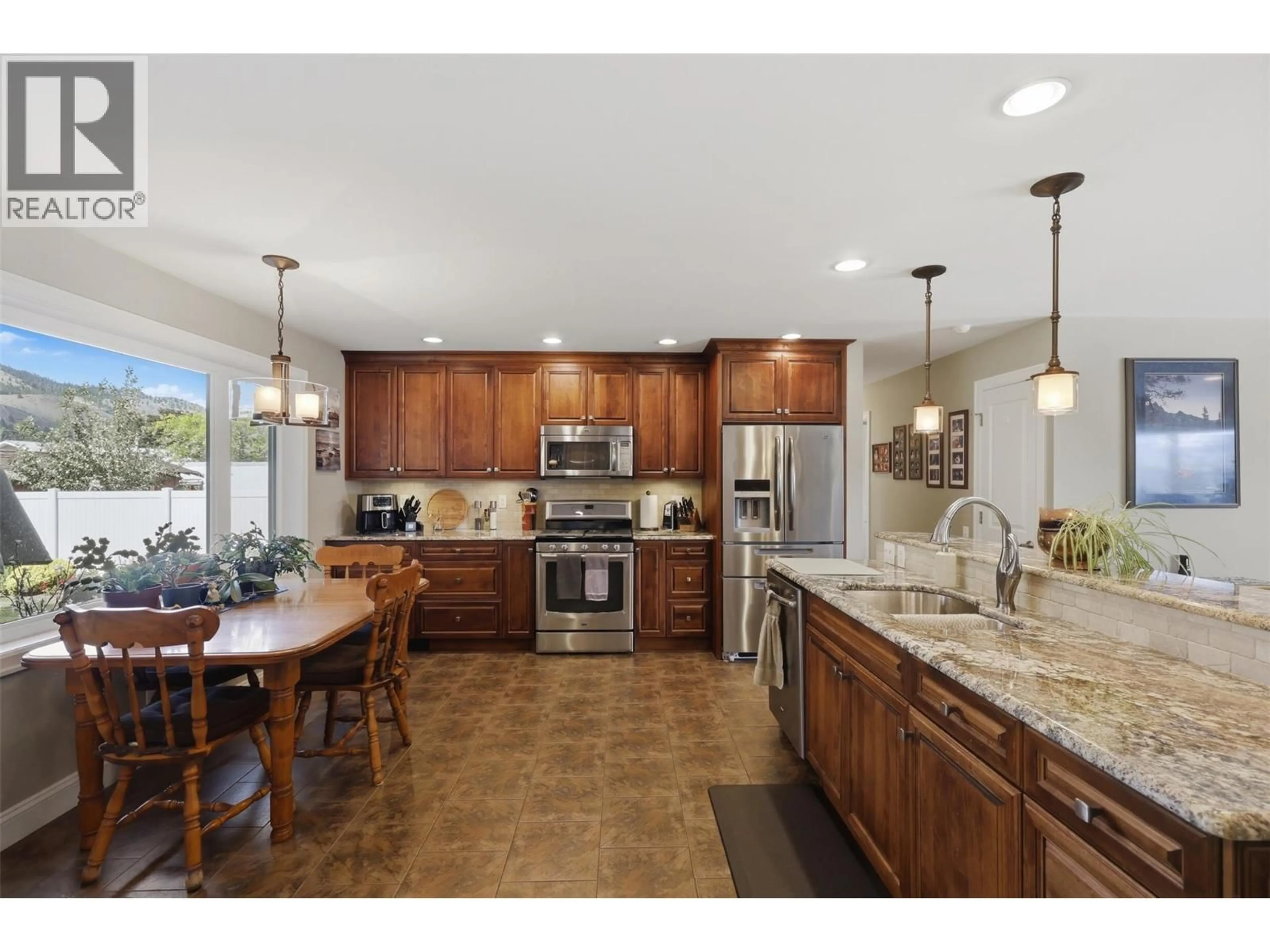 Open concept kitchen, ceramic/tile floor for 2524 TUPELA DRIVE, Kamloops British Columbia V2B6V6