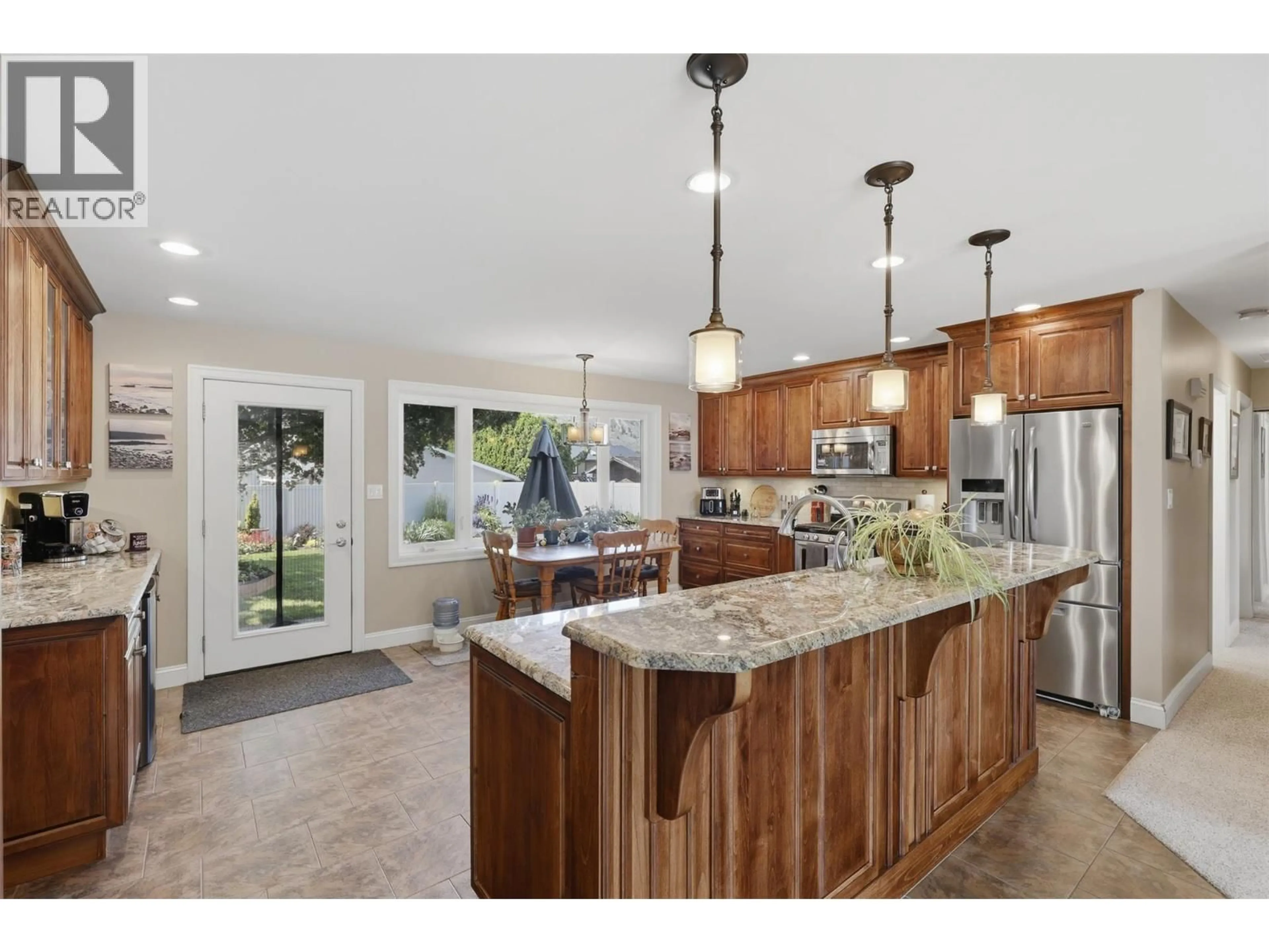 Open concept kitchen, ceramic/tile floor for 2524 TUPELA DRIVE, Kamloops British Columbia V2B6V6