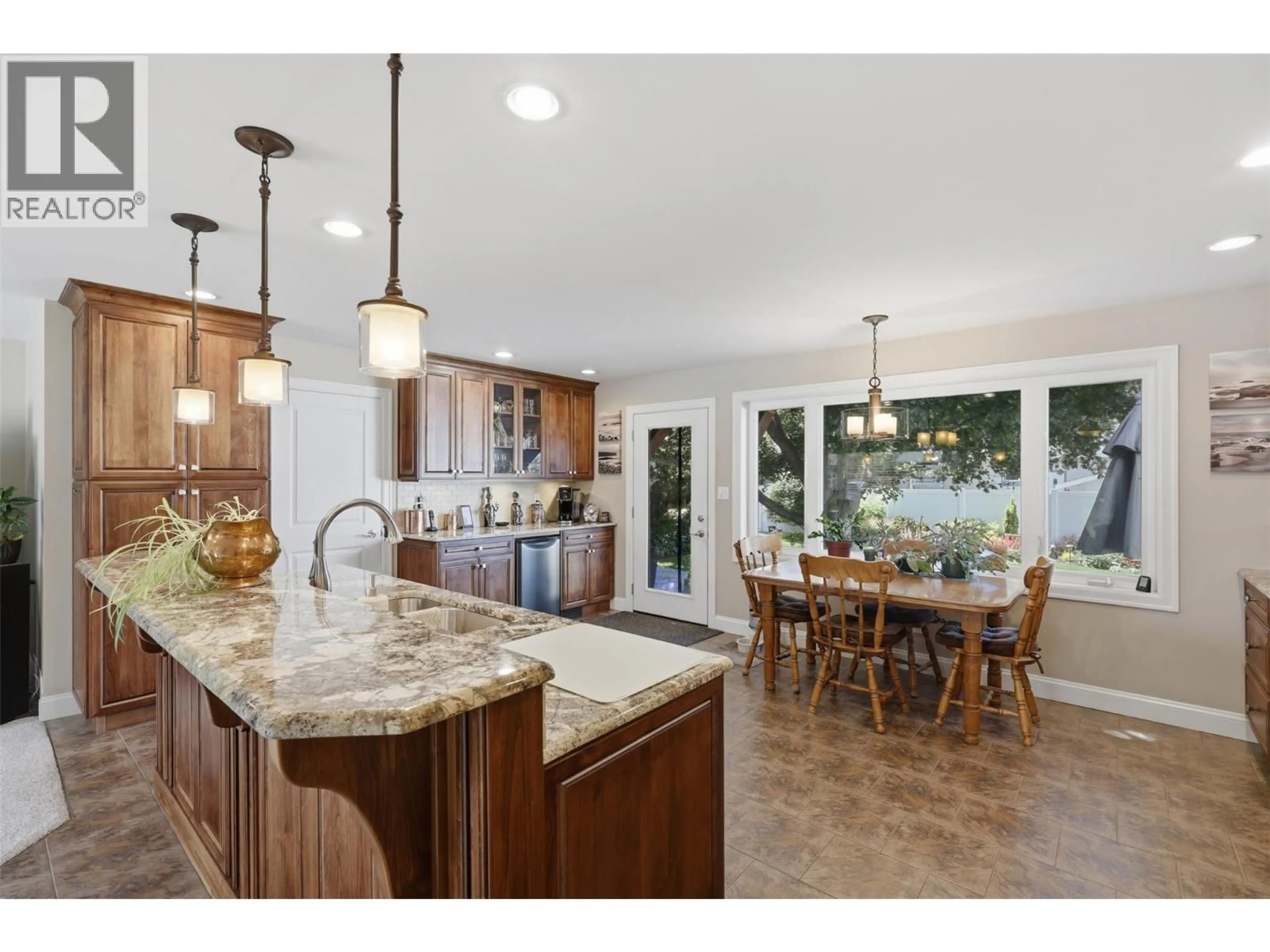 Open concept kitchen, ceramic/tile floor for 2524 TUPELA DRIVE, Kamloops British Columbia V2B6V6