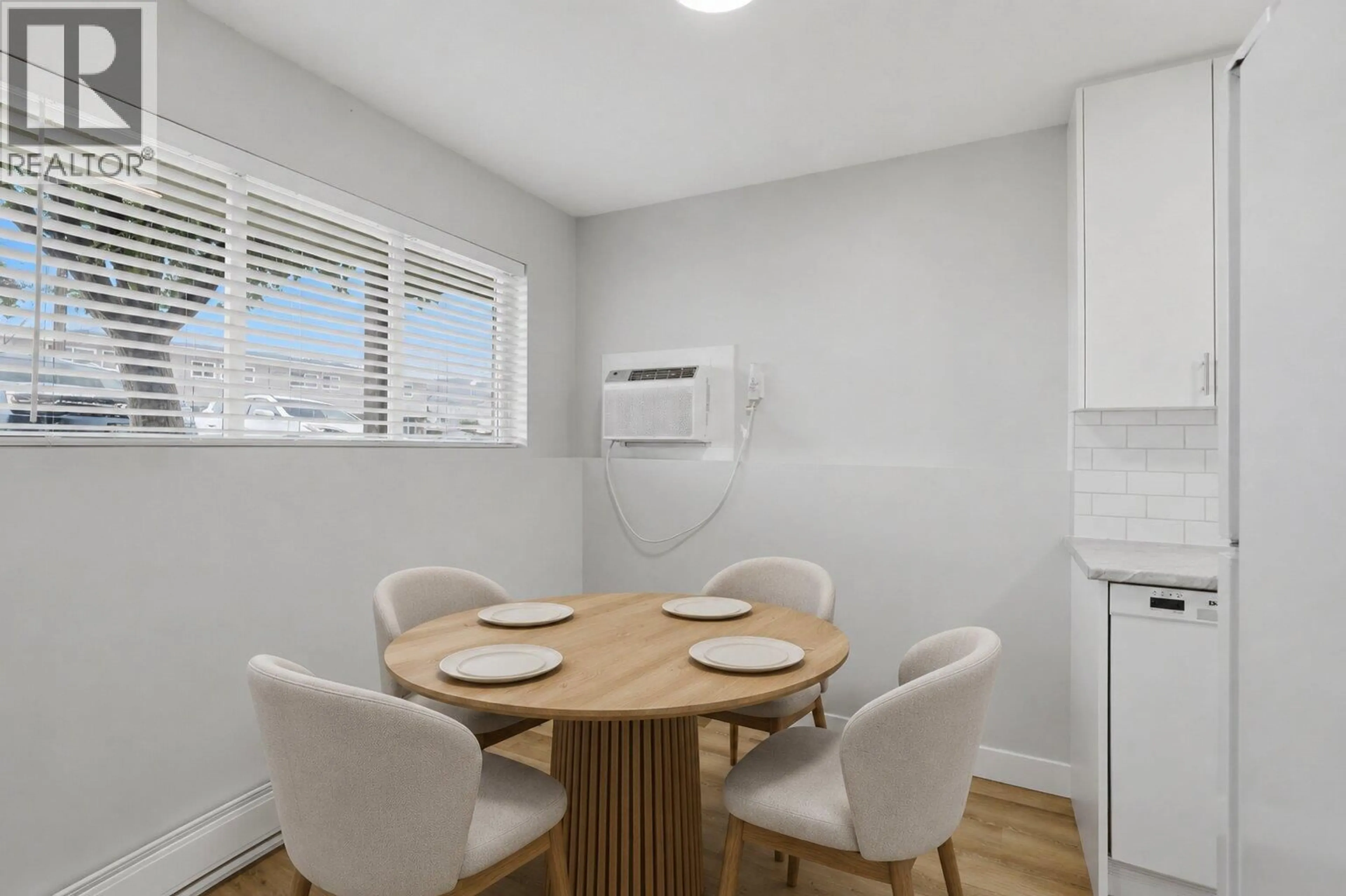Dining room, unknown for 1 - 1320 SELKIRK AVENUE, Kamloops British Columbia V2B1V7