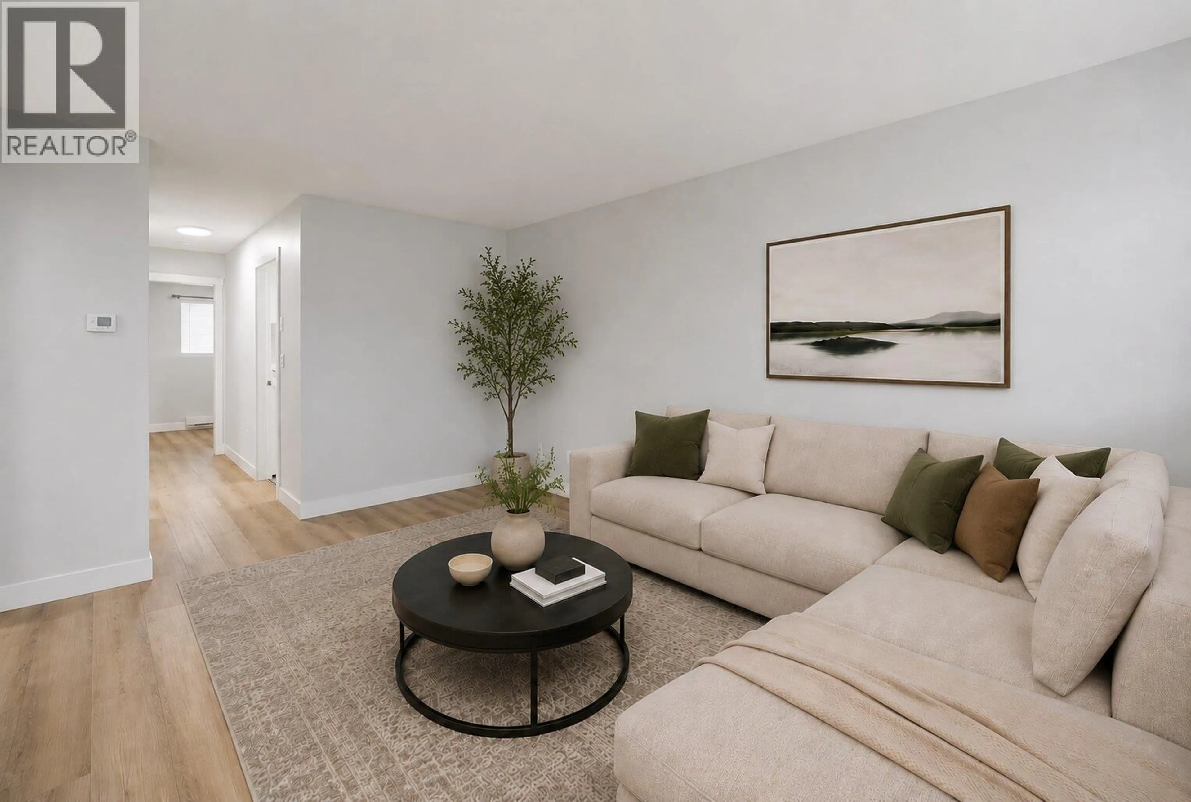 Living room with furniture, unknown for 1 - 1320 SELKIRK AVENUE, Kamloops British Columbia V2B1V7
