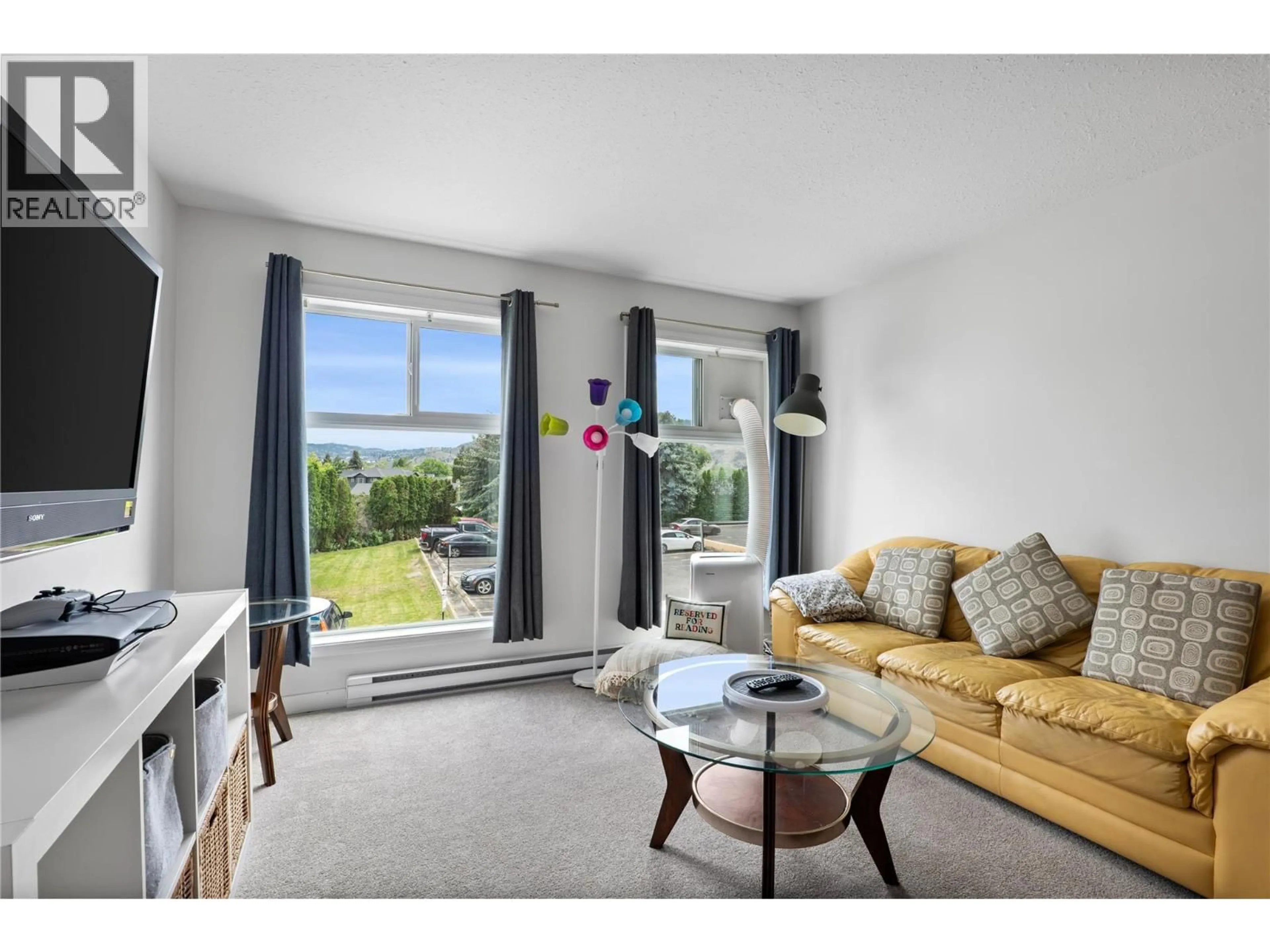 Living room with furniture, unknown for 106 - 1760 BRUNNER AVENUE, Kamloops British Columbia V2B3L7