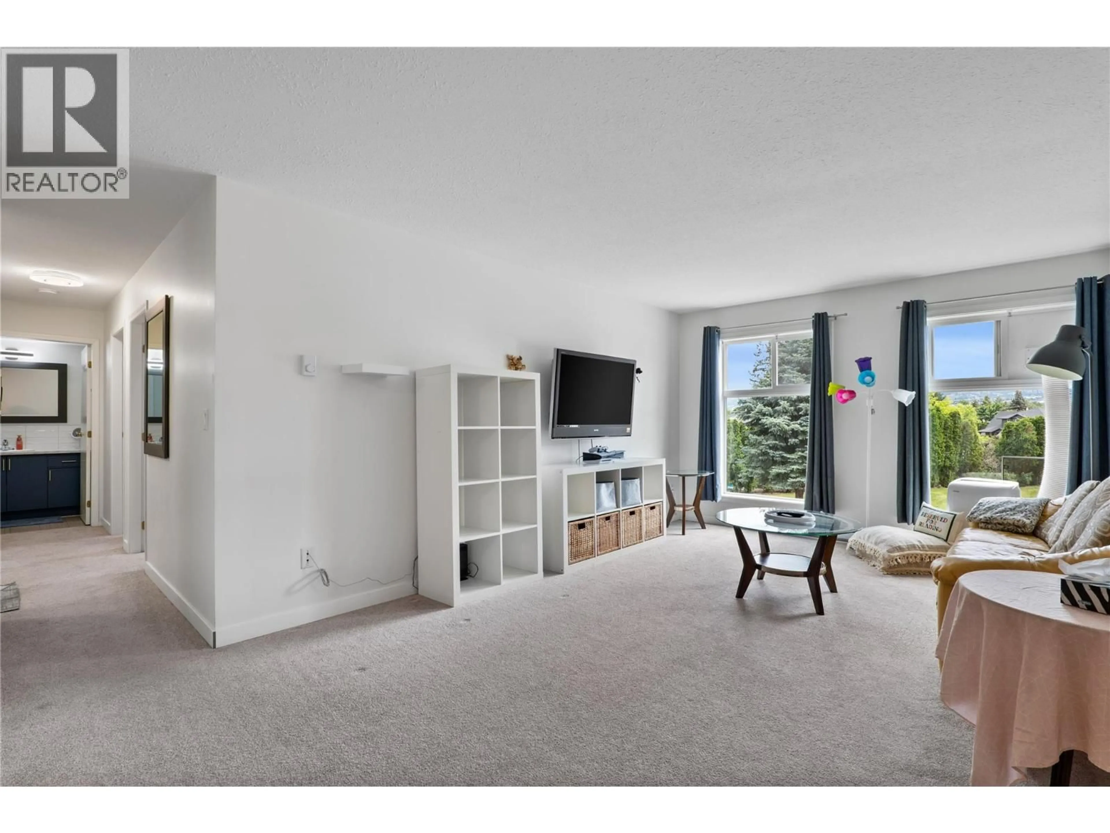 Living room with furniture, unknown for 106 - 1760 BRUNNER AVENUE, Kamloops British Columbia V2B3L7