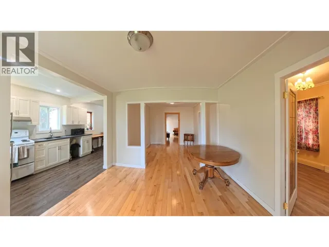 780 CAMERON AVENUE, Grand Forks 5
