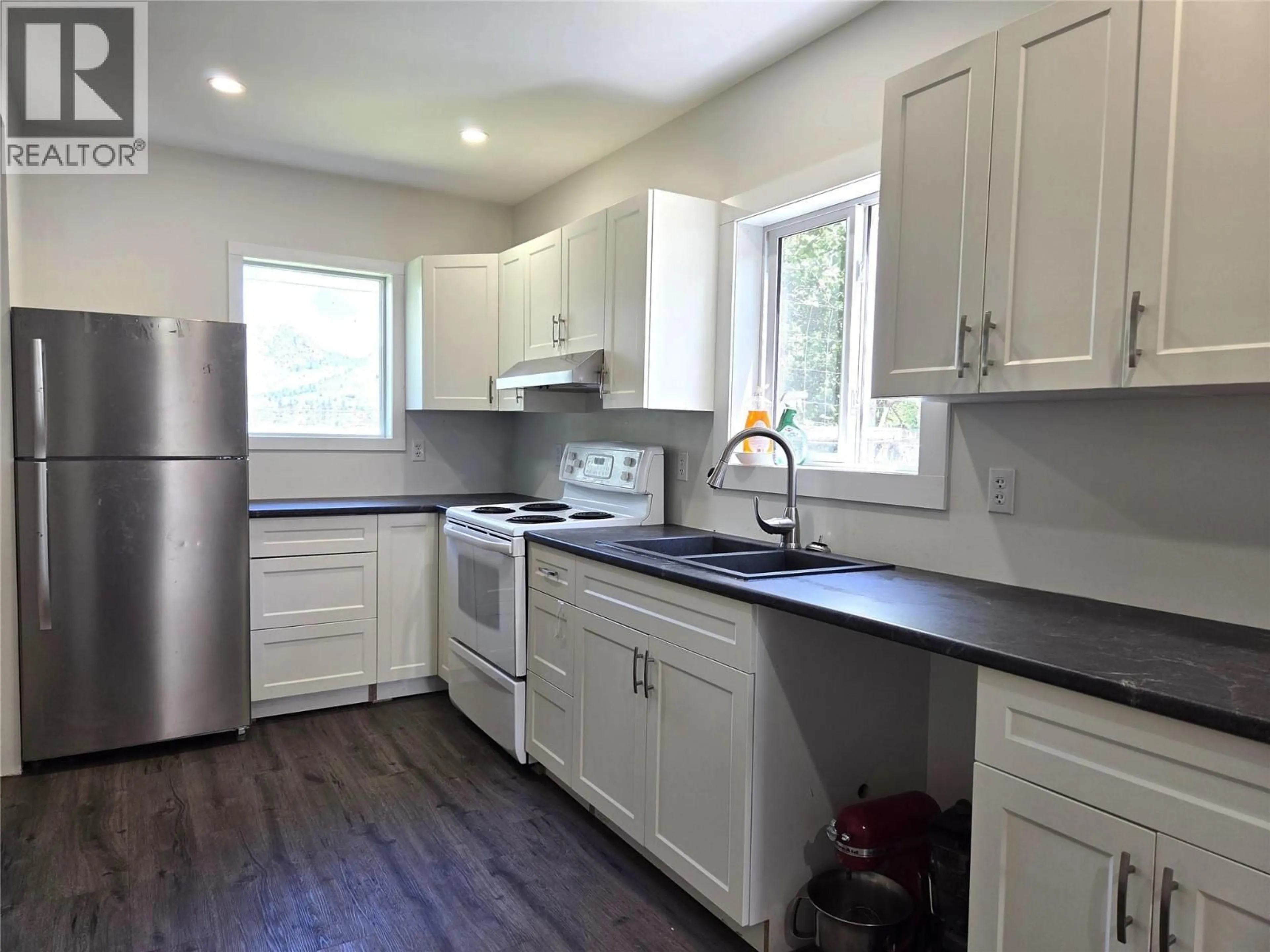 Open concept kitchen, unknown for 780 CAMERON AVENUE, Grand Forks British Columbia V0H1H4