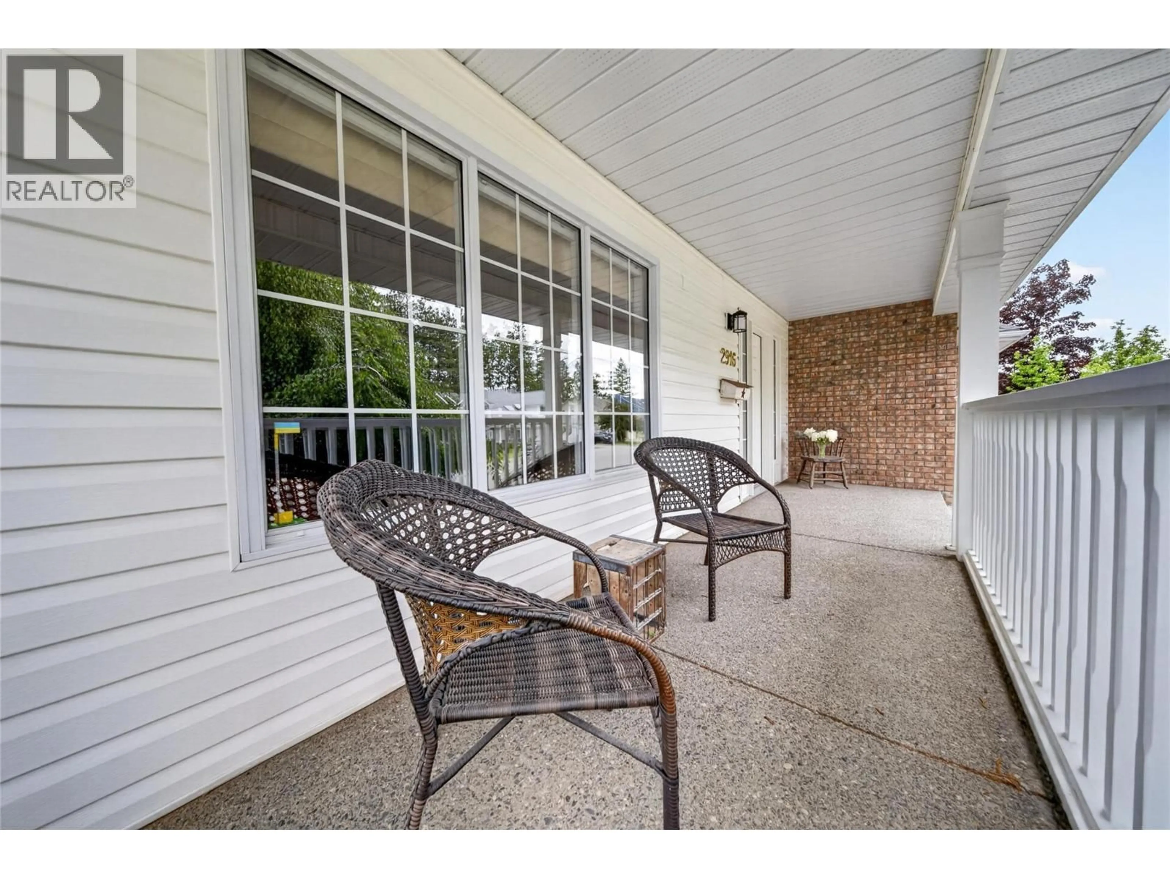 Patio, street for 2916 EDGEWOOD DRIVE, Cranbrook British Columbia V1C6C9