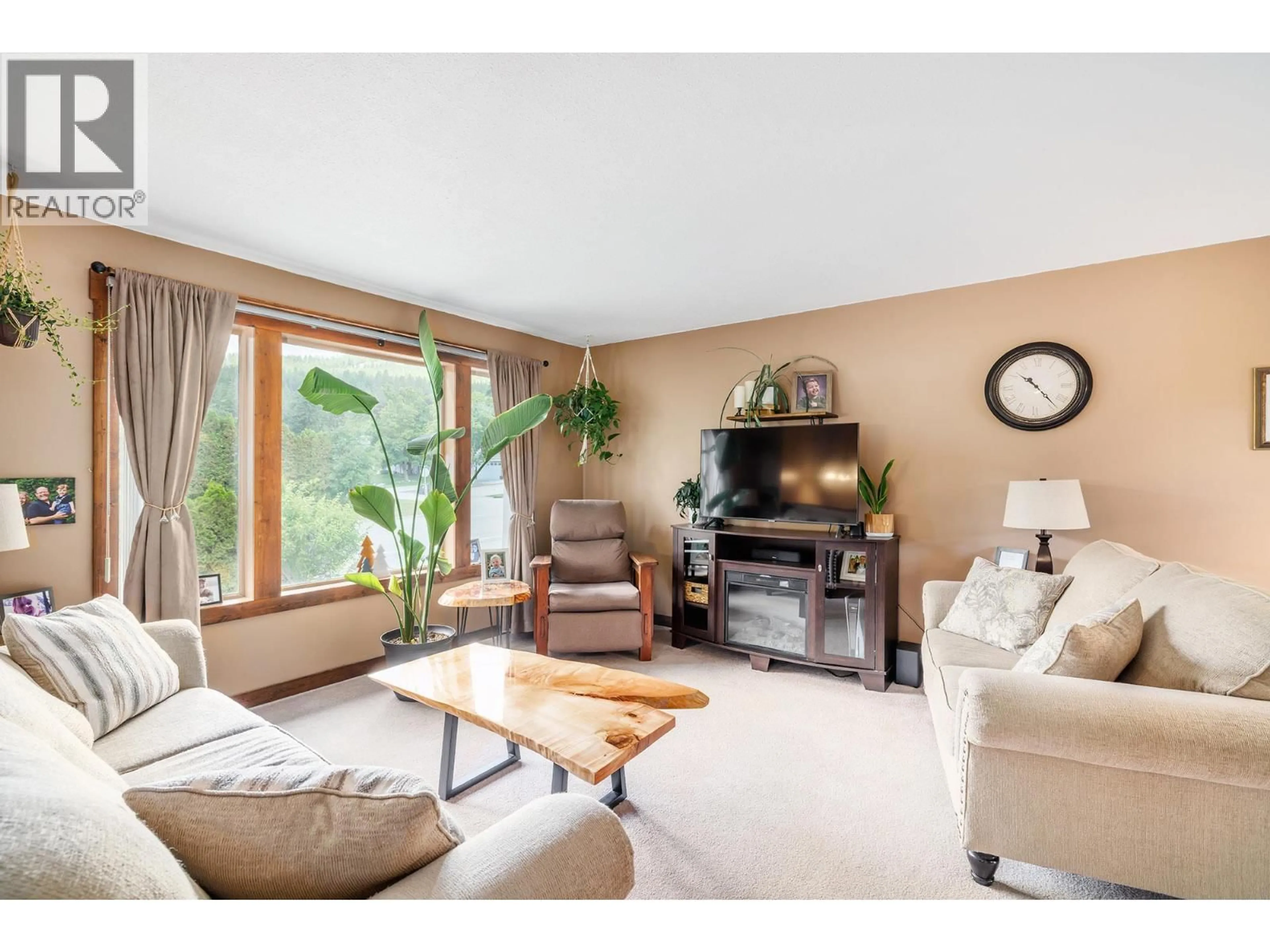 Living room with furniture, unknown for 3321 GATES ROAD, West Kelowna British Columbia V4T1B1