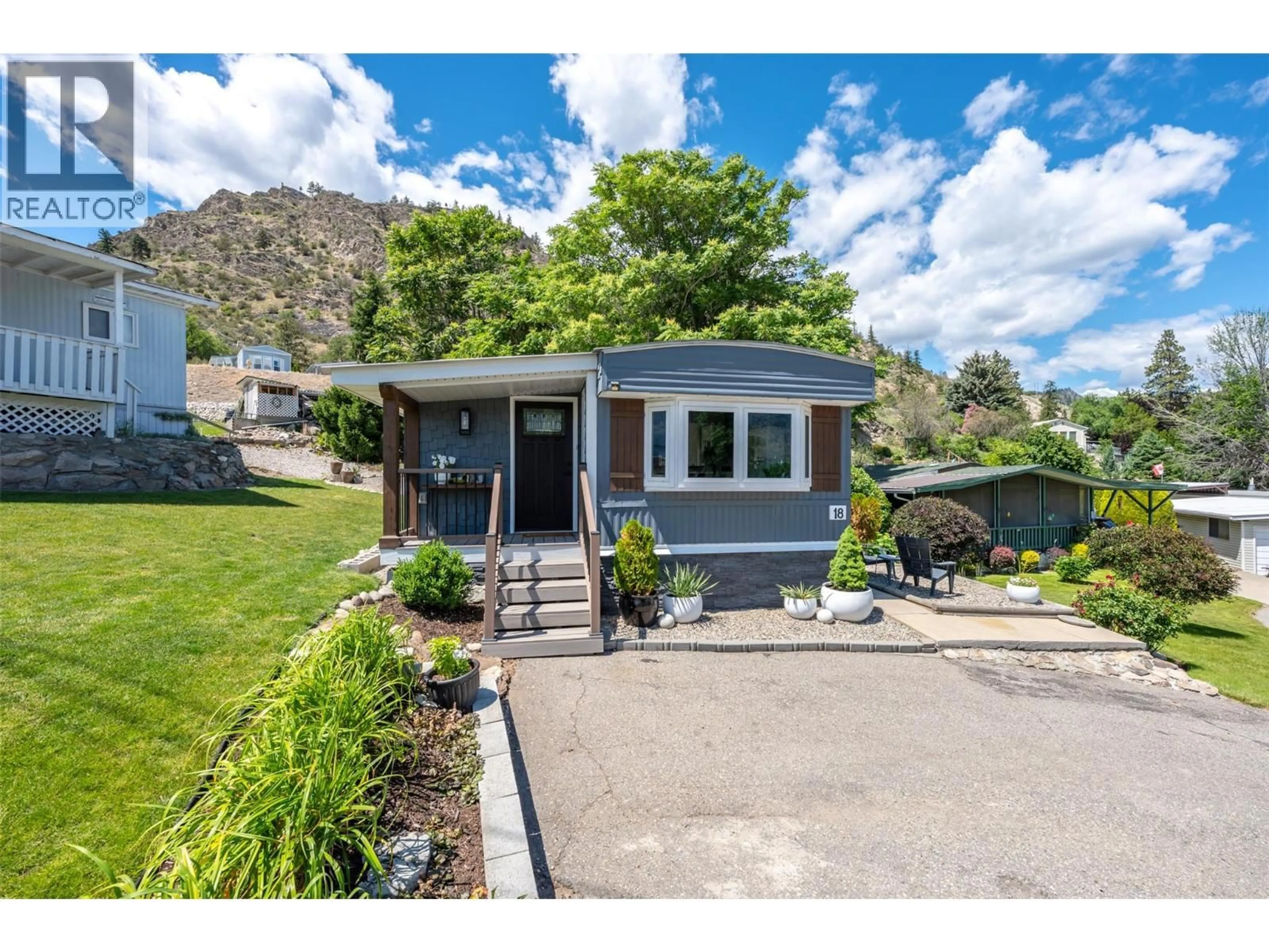 Home with vinyl exterior material, mountain view for 18 - 6822 LEIGHTON CRESCENT, Oliver British Columbia V0H1T2