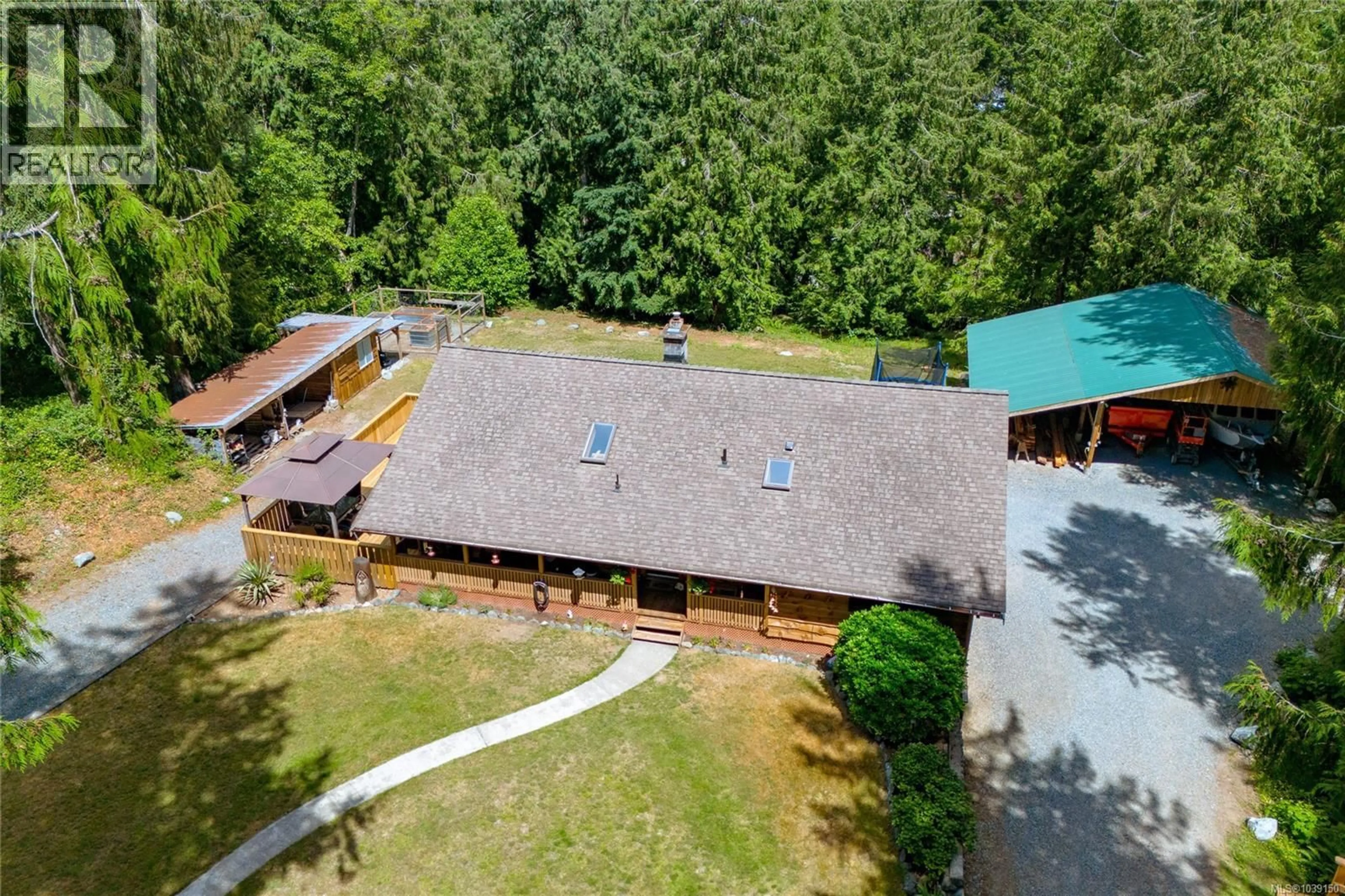 A pic from outside/outdoor area/front of a property/back of a property/a pic from drone, unknown for 1135 BRAITHWAITE DRIVE, Cobble Hill British Columbia V8H0E2