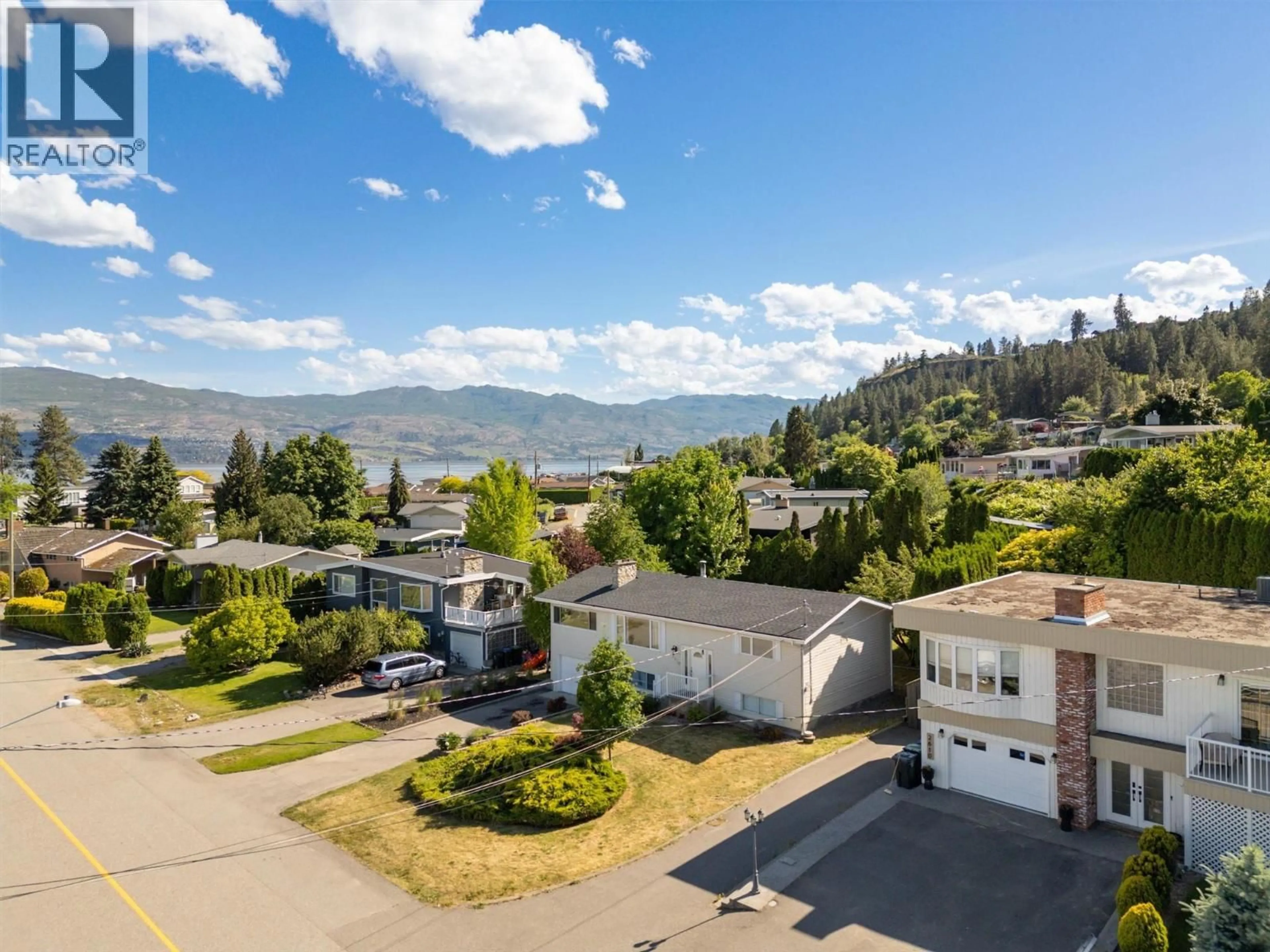 A pic from outside/outdoor area/front of a property/back of a property/a pic from drone, water/lake/river/ocean view for 2612 CASA LOMA ROAD, West Kelowna British Columbia V1Z1T5