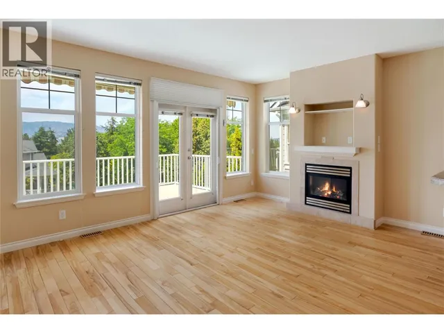 371 MCCARREN AVENUE, Kelowna 3