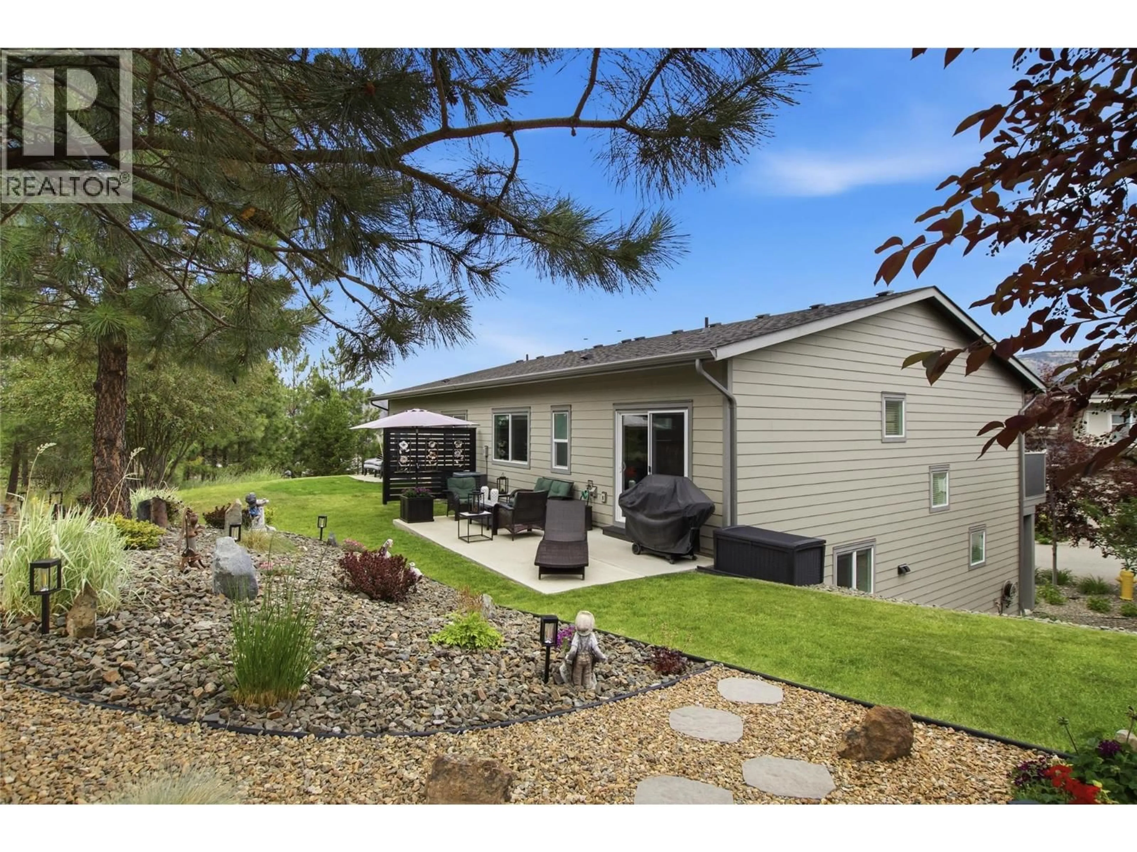 Patio, mountain view for 113 - 1993 QU'APPELLE BOULEVARD, Kamloops British Columbia V2E0C2