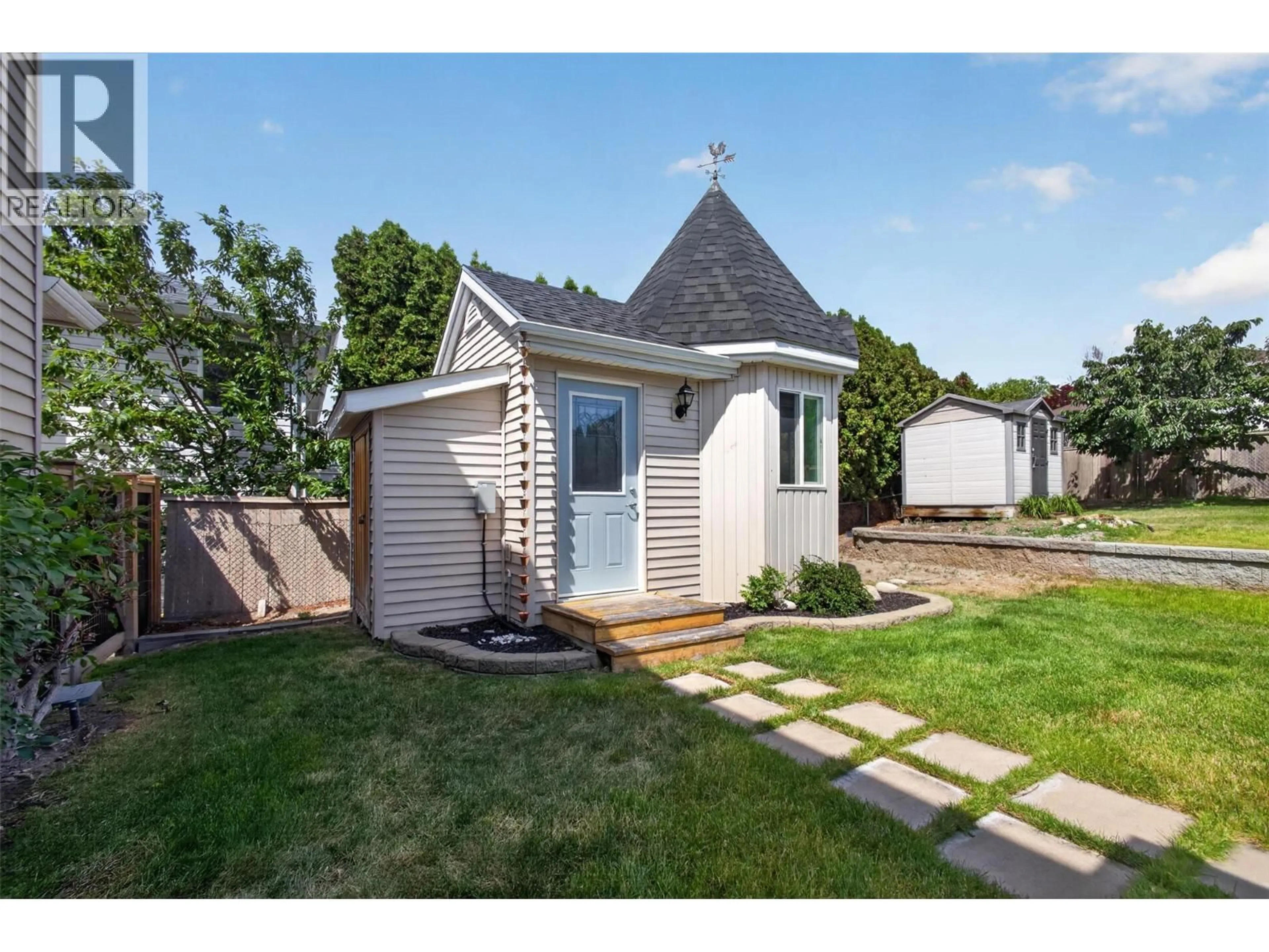 Unknown for 3604 LEVER COURT, Peachland British Columbia V0H1X2