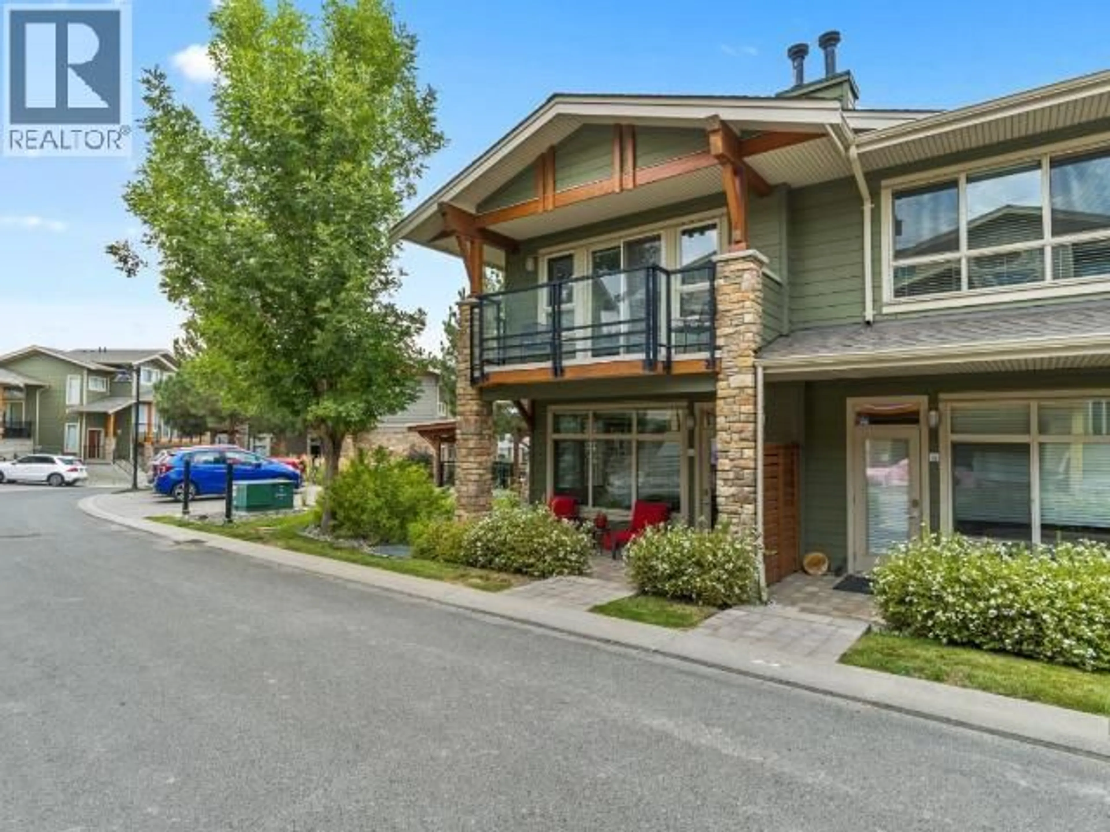 Home with vinyl exterior material, street for 39 - 130 COLEBROOK ROAD, Kamloops British Columbia V1S0B4