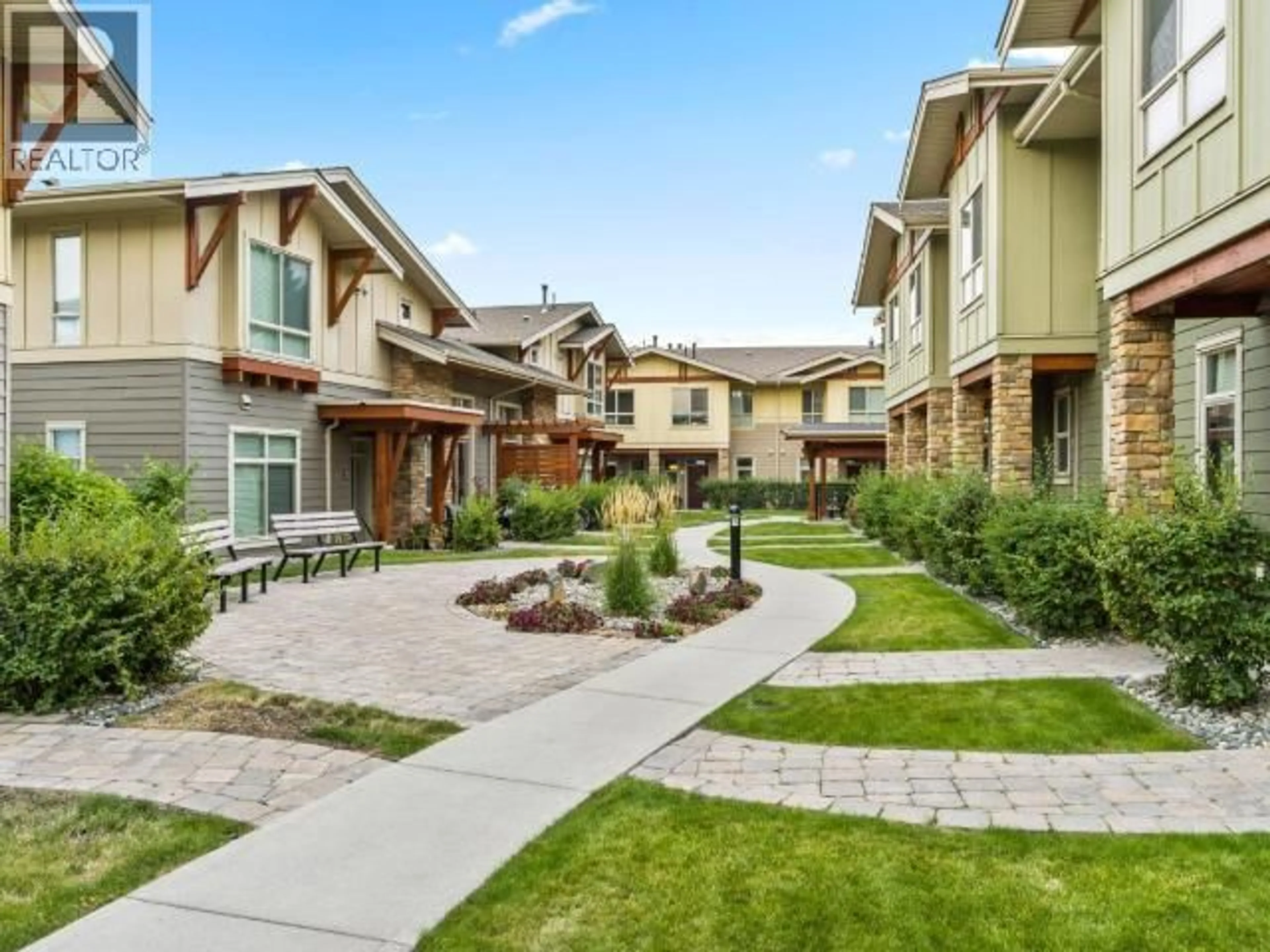 Patio, street for 39 - 130 COLEBROOK ROAD, Kamloops British Columbia V1S0B4