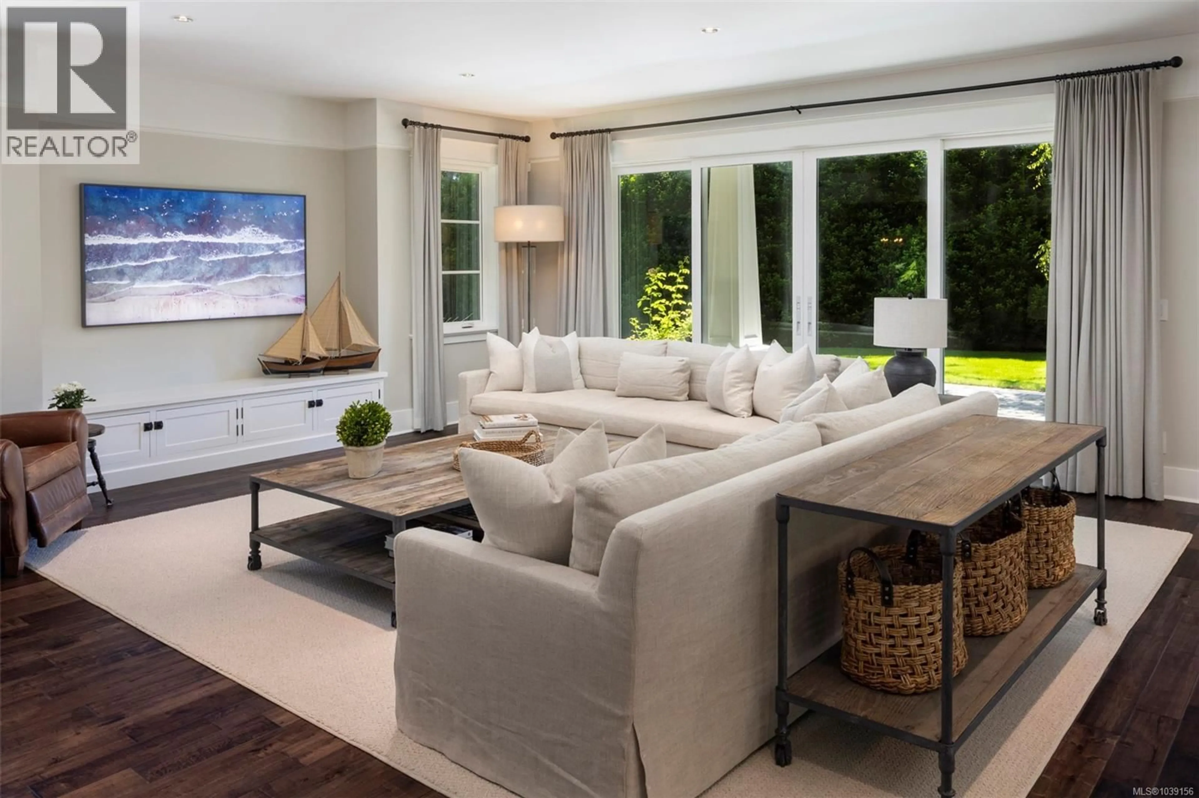 Living room with furniture, unknown for 2571 MACDONALD DRIVE WEST, Saanich British Columbia V8N1X7