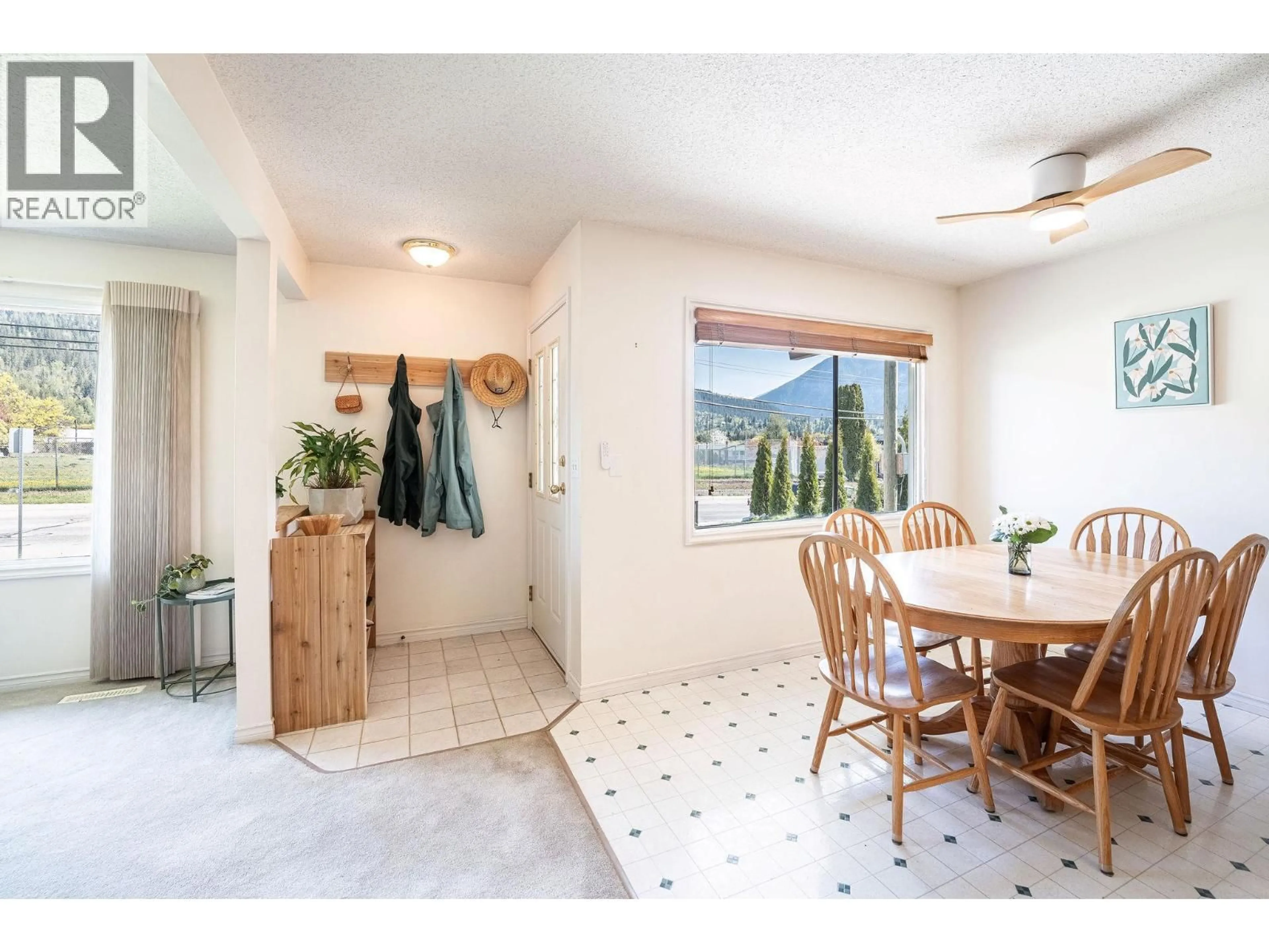 Unknown for 815 FOURTH STREET EAST, Revelstoke British Columbia V0E2S0