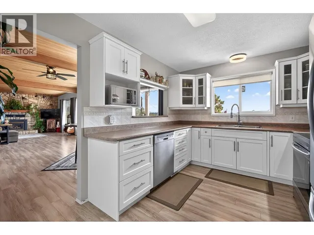 3716 SALLOUM ROAD, West Kelowna 2