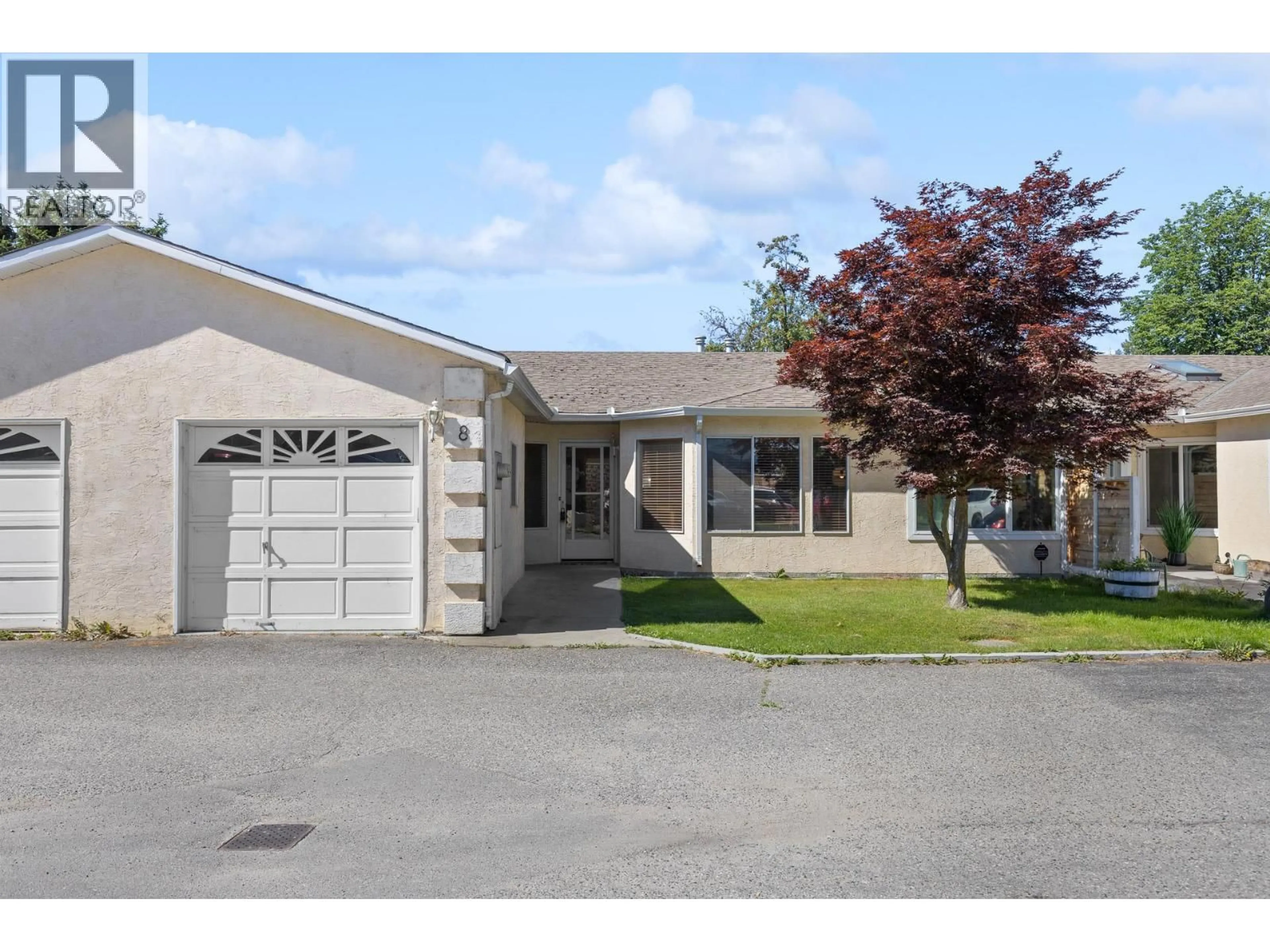 Home with vinyl exterior material, street for 8 - 9159 GLENMORE ROAD, Lake Country British Columbia V4V1R4