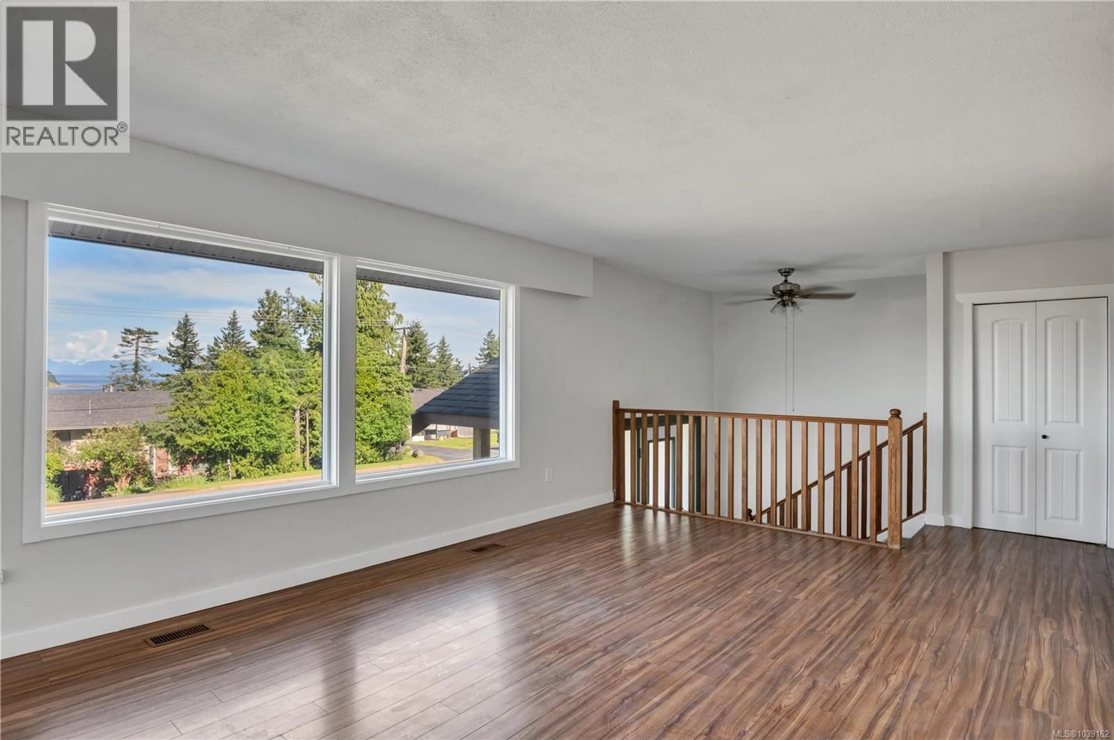 A pic of a room for 1048 GALERNO ROAD, Campbell River British Columbia V9W1J3