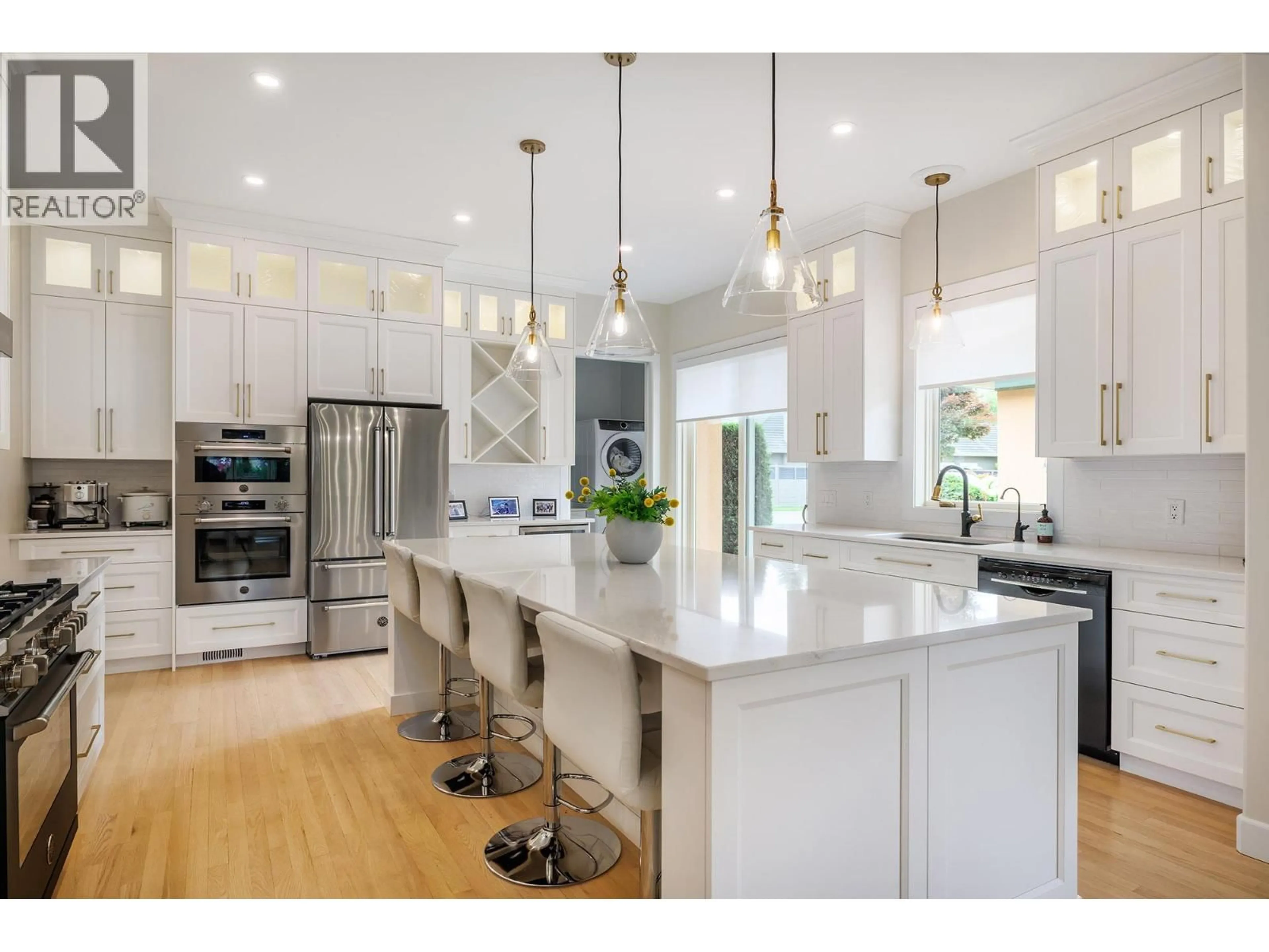 Open concept kitchen, wood/laminate floor for 4 - 2368 ABBOTT STREET, Kelowna British Columbia V1Y9G7