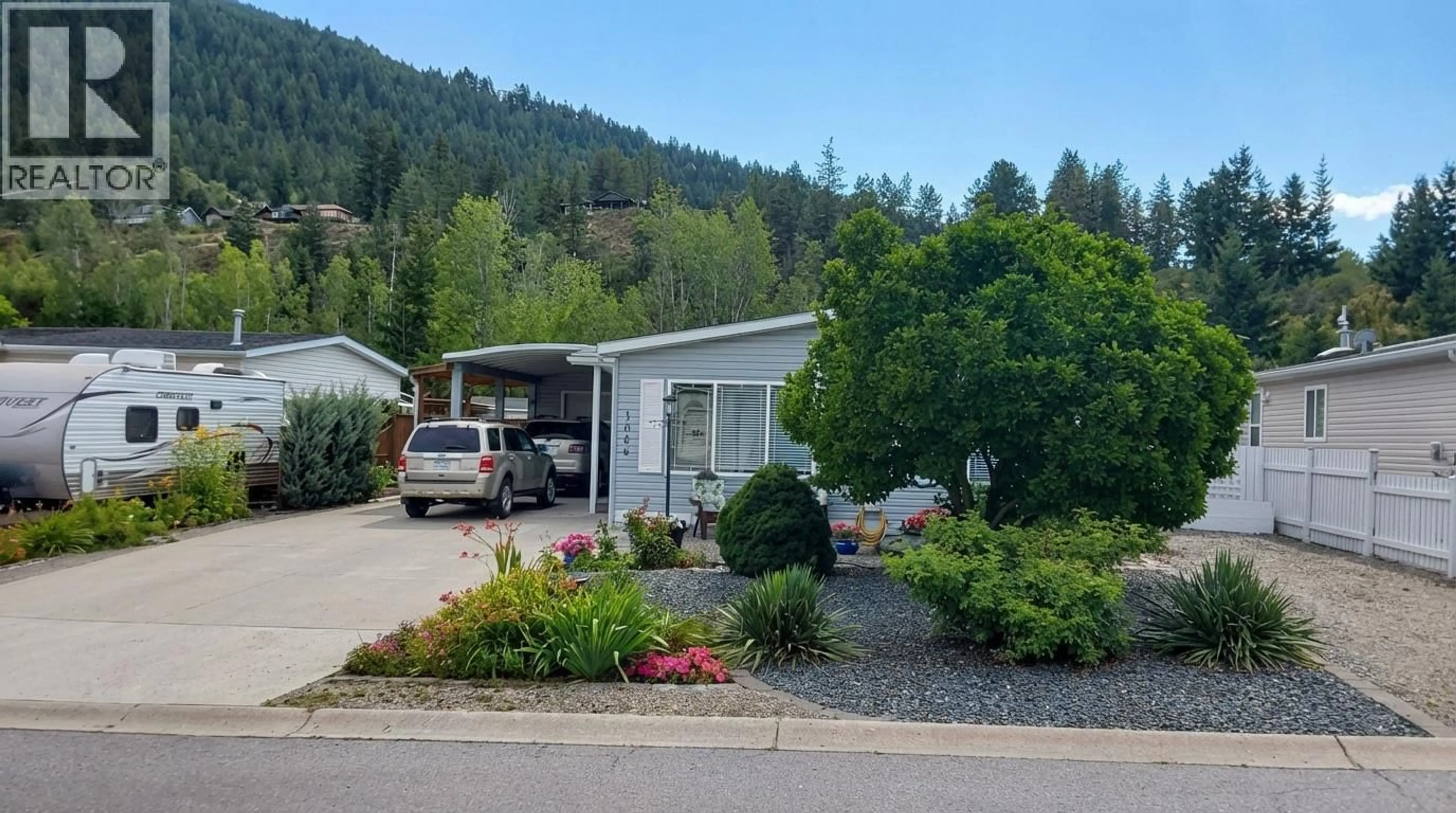 Home with vinyl exterior material, unknown for 1006 11TH  N AVENUE, Creston British Columbia V0B1G6
