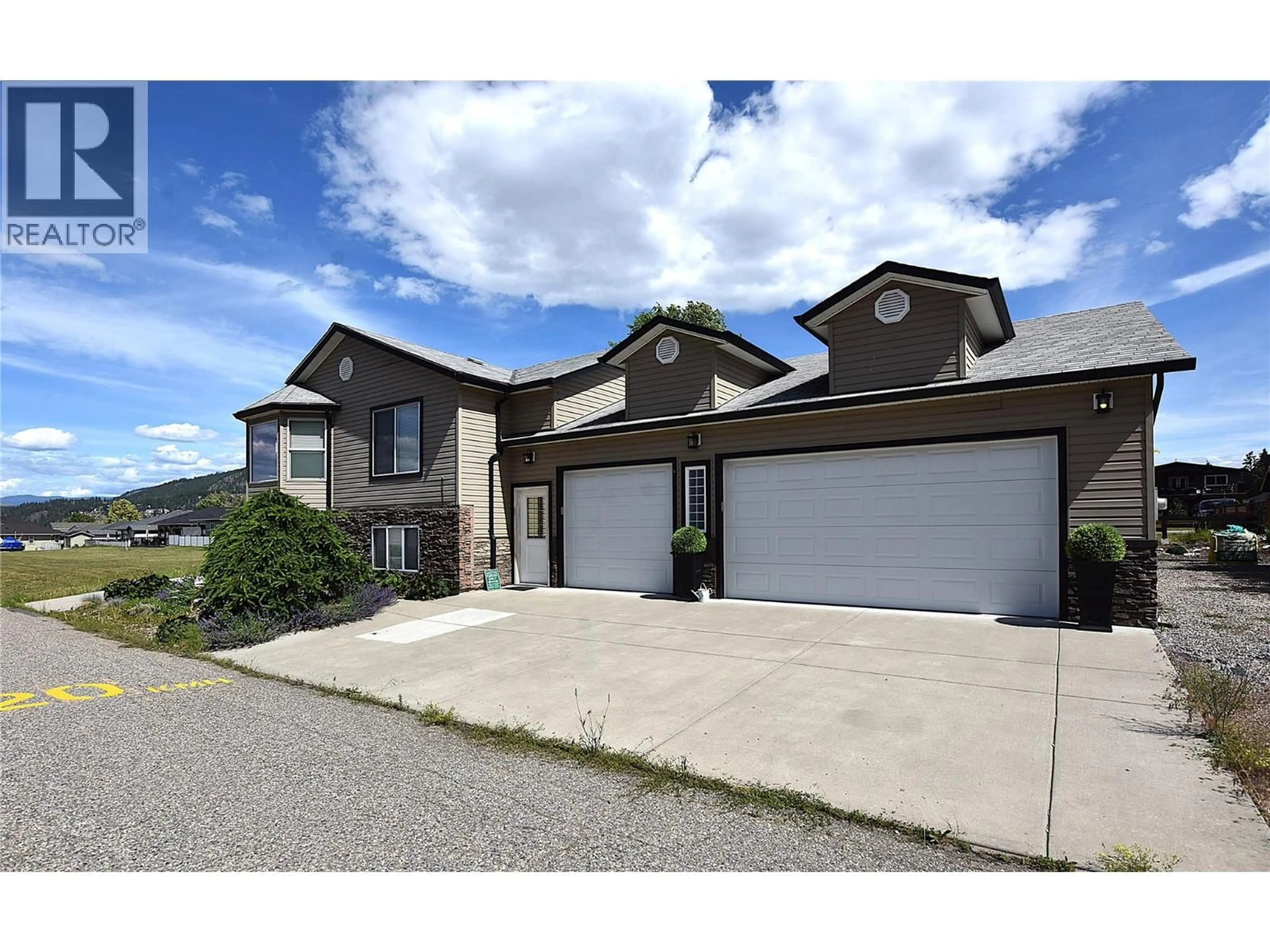 Unknown for 635 636 OSPREY AVENUE, Vernon British Columbia V1H2A1