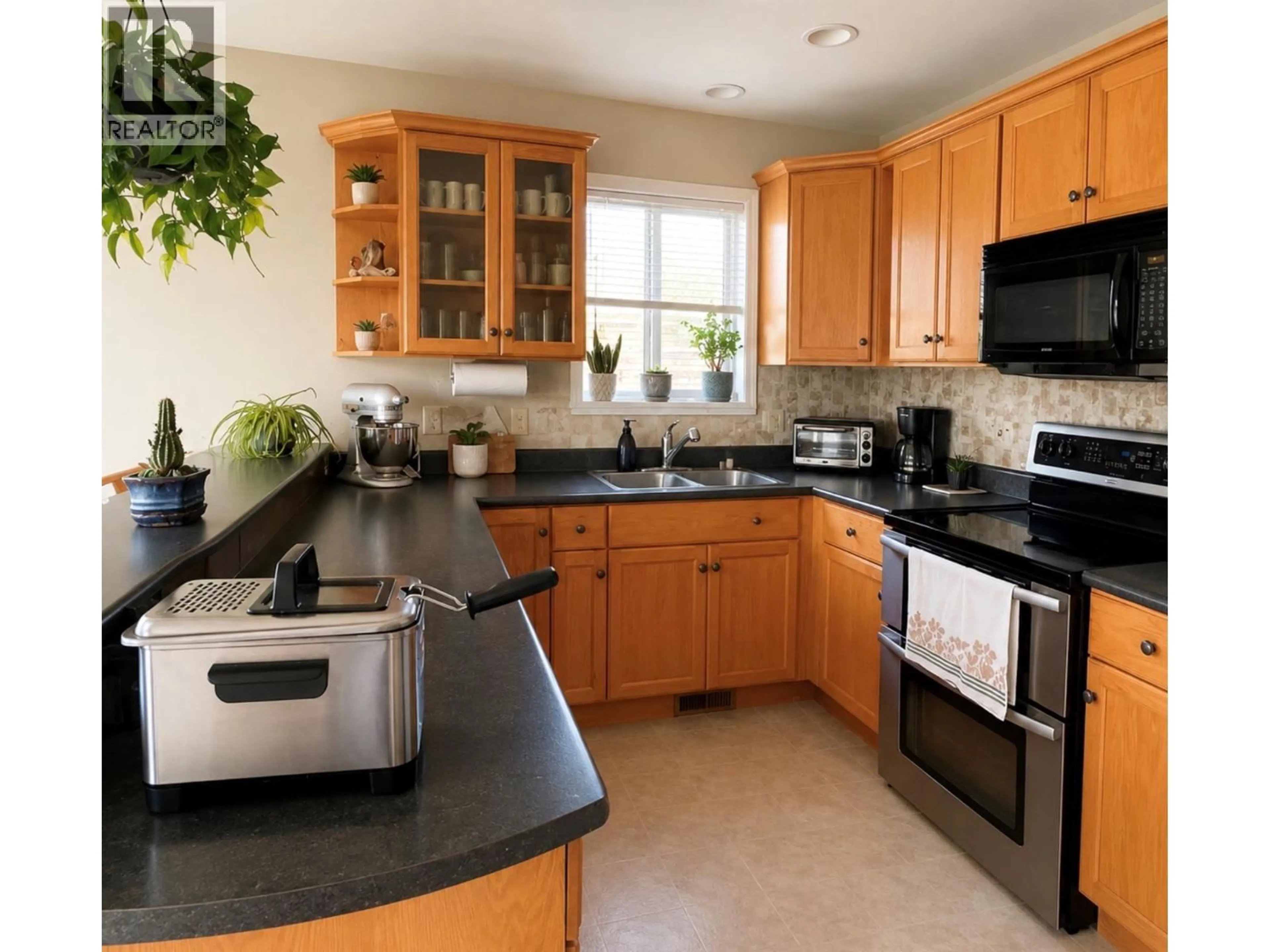 Unknown for 310 HILLABY AVENUE, Kelowna British Columbia V1X6G2