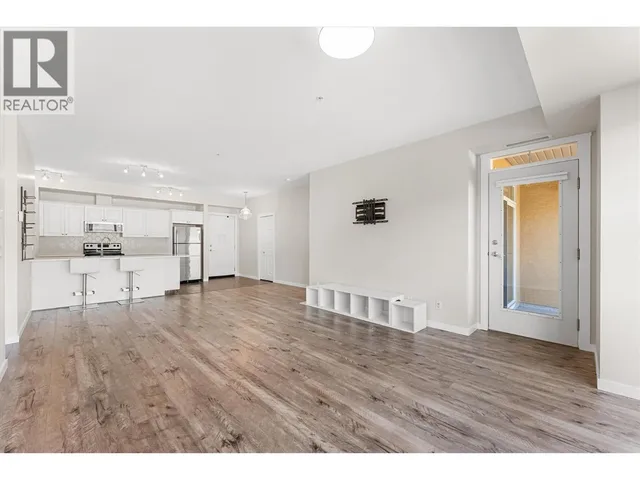 303 - 3550 WOODSDALE ROAD, Lake Country 5