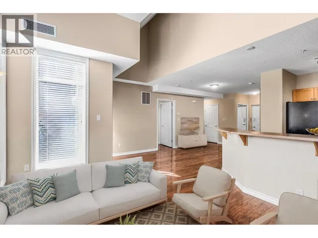 102 - 1128 SUNSET DRIVE, Kelowna 5