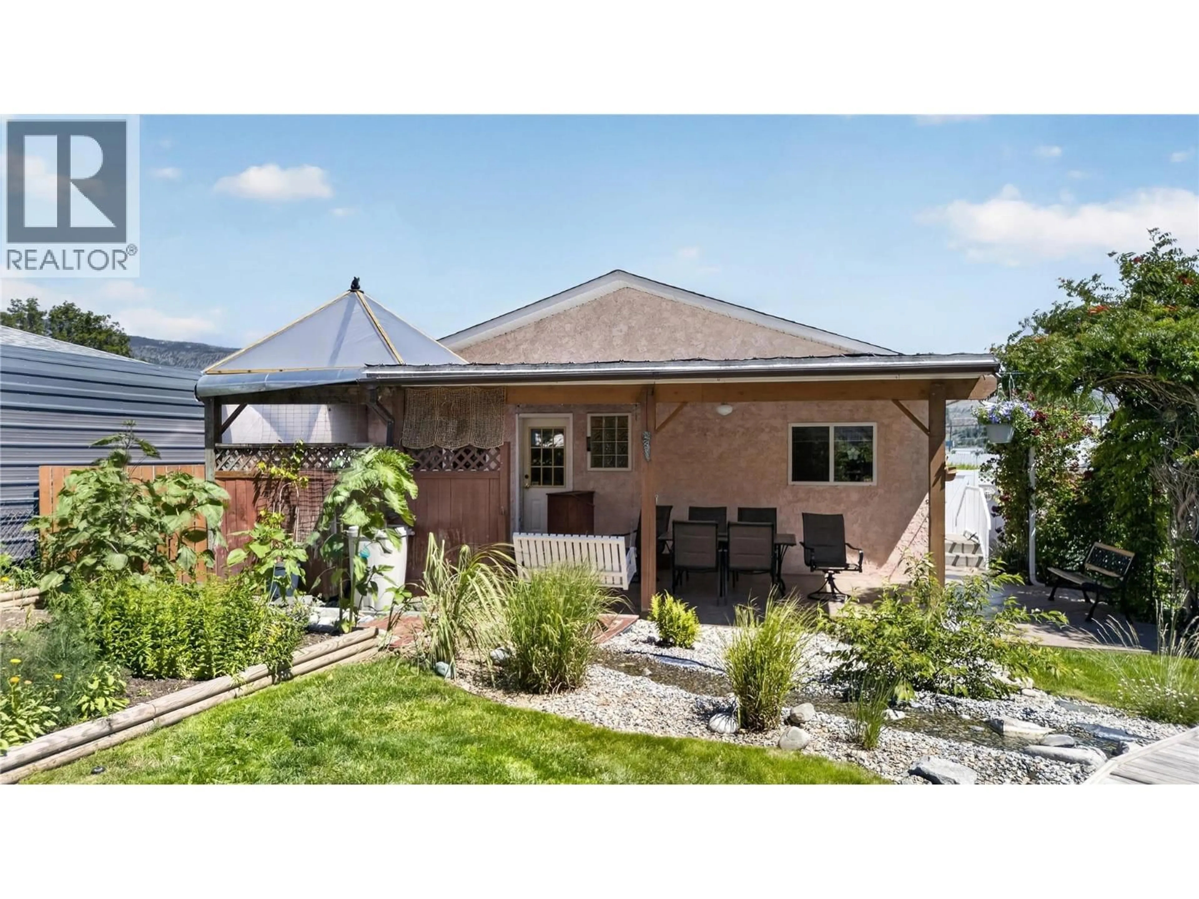 Home with brick exterior material, unknown for 5880 OKANAGAN STREET, Oliver British Columbia V0H1T0