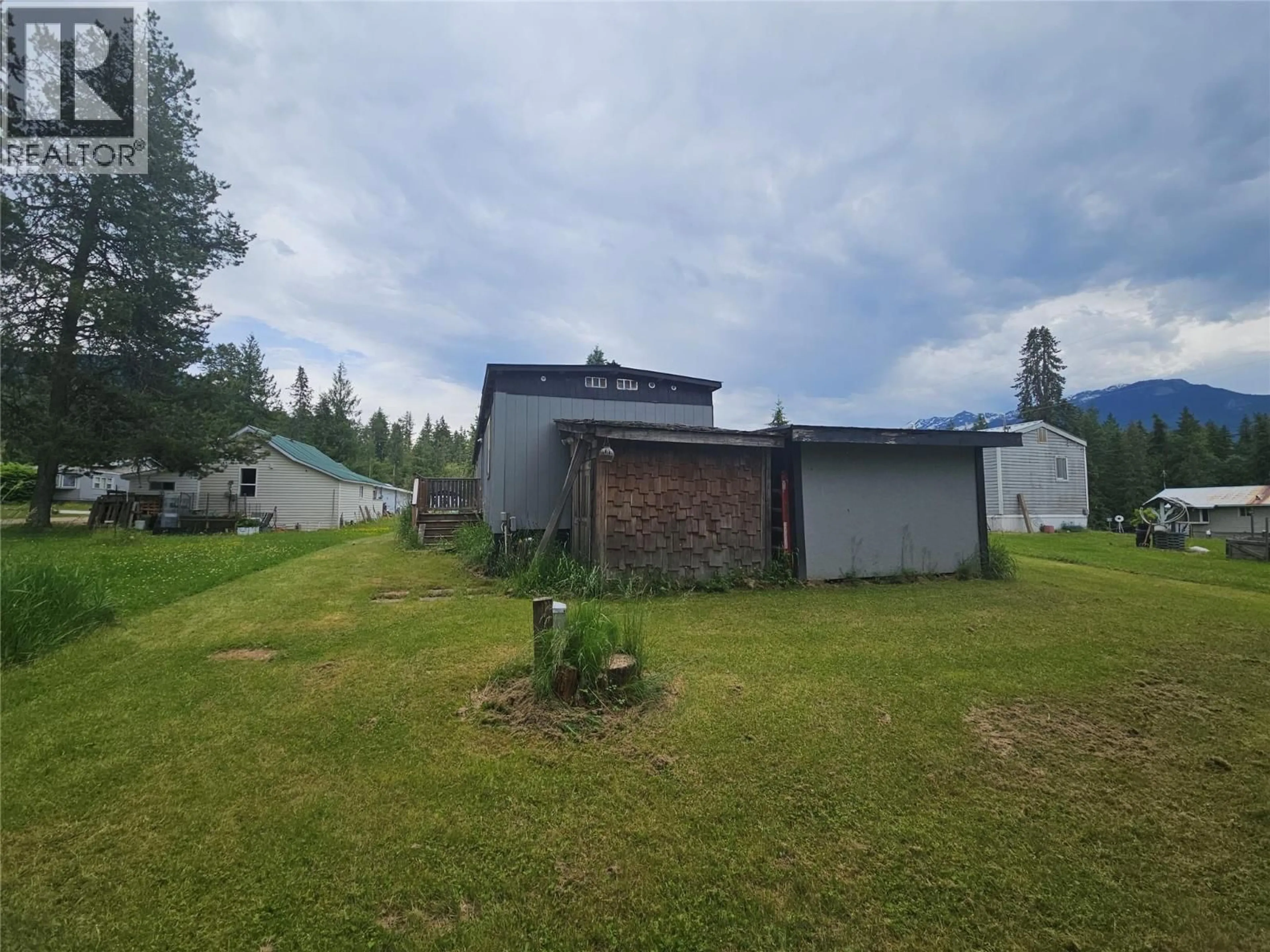 A pic from outside/outdoor area/front of a property/back of a property/a pic from drone, unknown for 16 - 217 ZACKS ROAD, Nakusp British Columbia V0G1R1