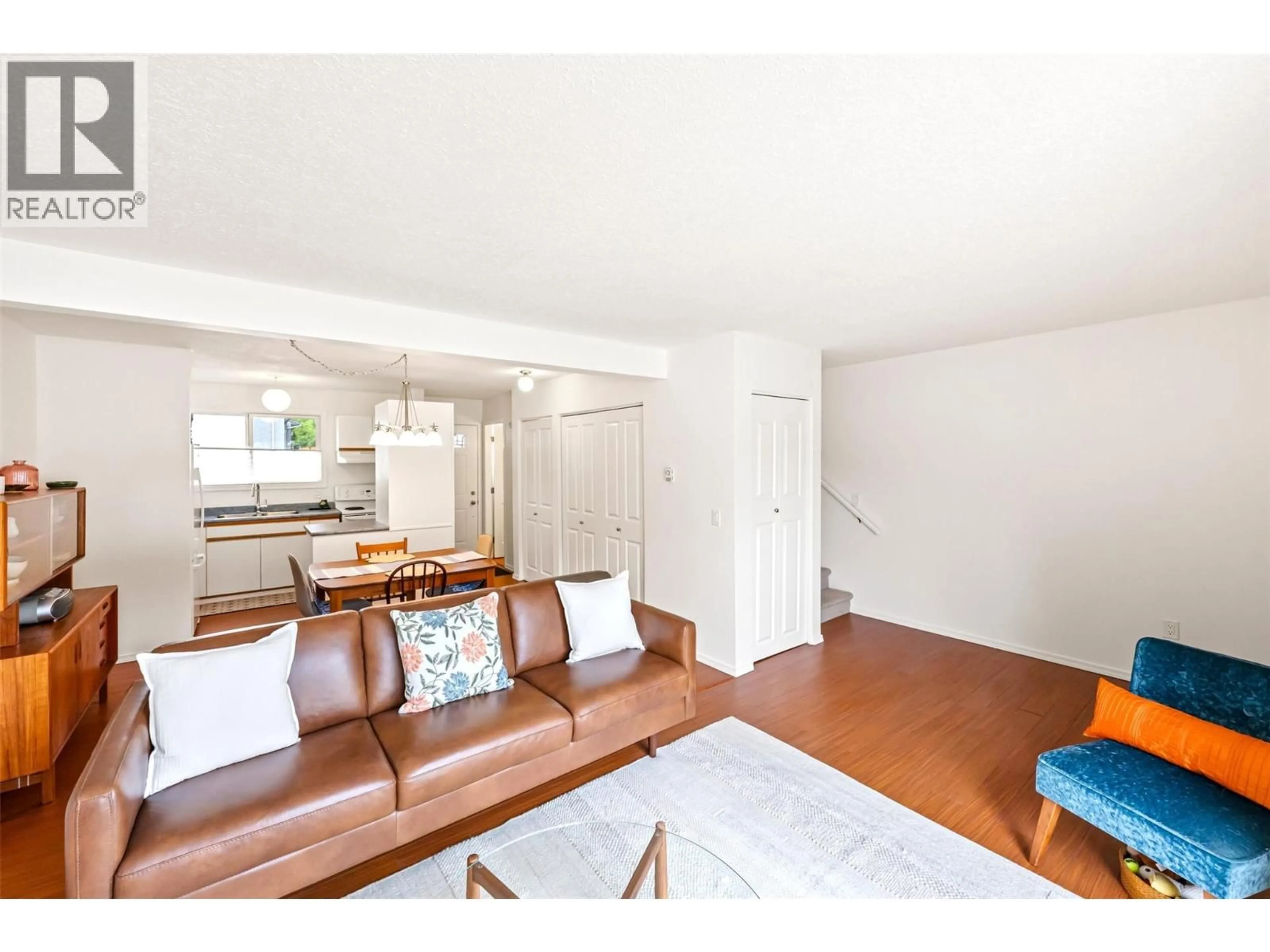Living room with furniture, unknown for 17 - 3099 SOUTH MAIN STREET, Penticton British Columbia V2A6Y2