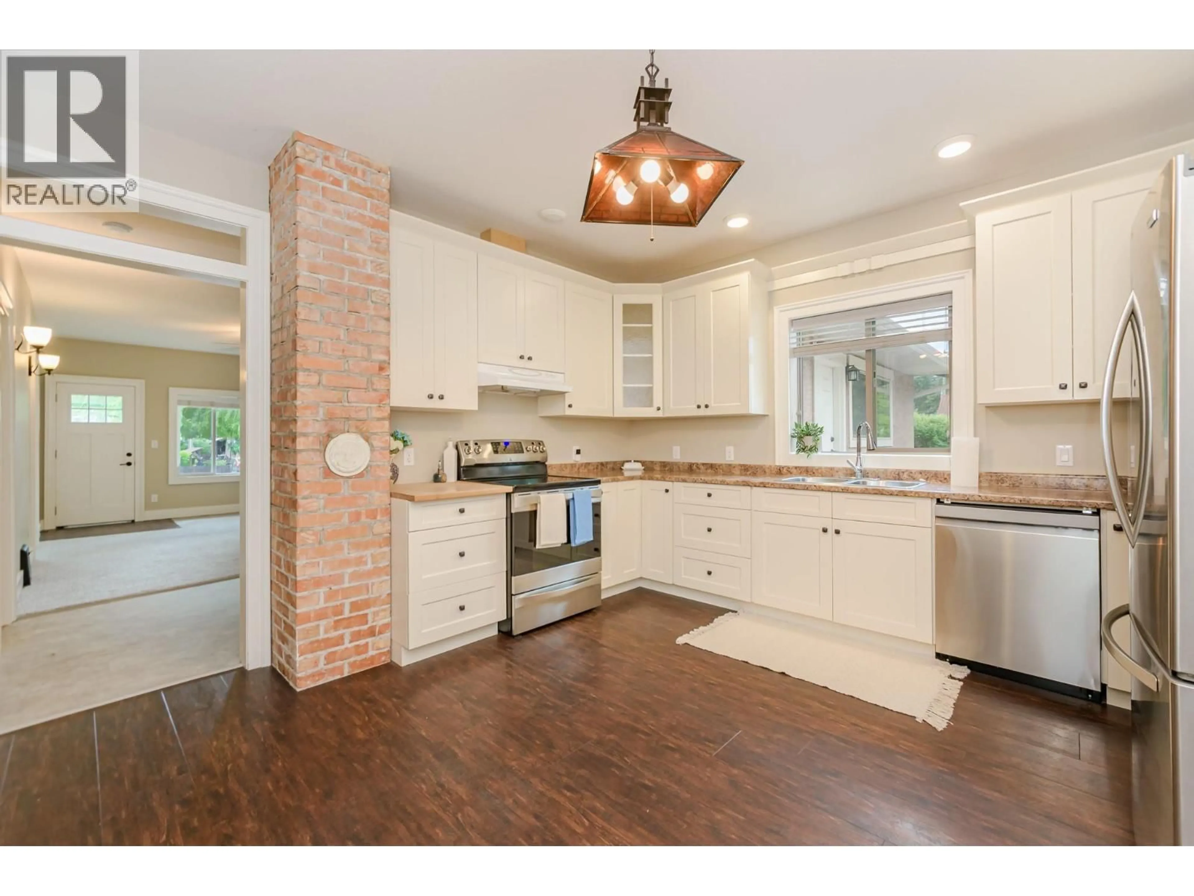 Open concept kitchen, ceramic/tile floor for 2875 BECKER STREET, Armstrong British Columbia V0E1B2