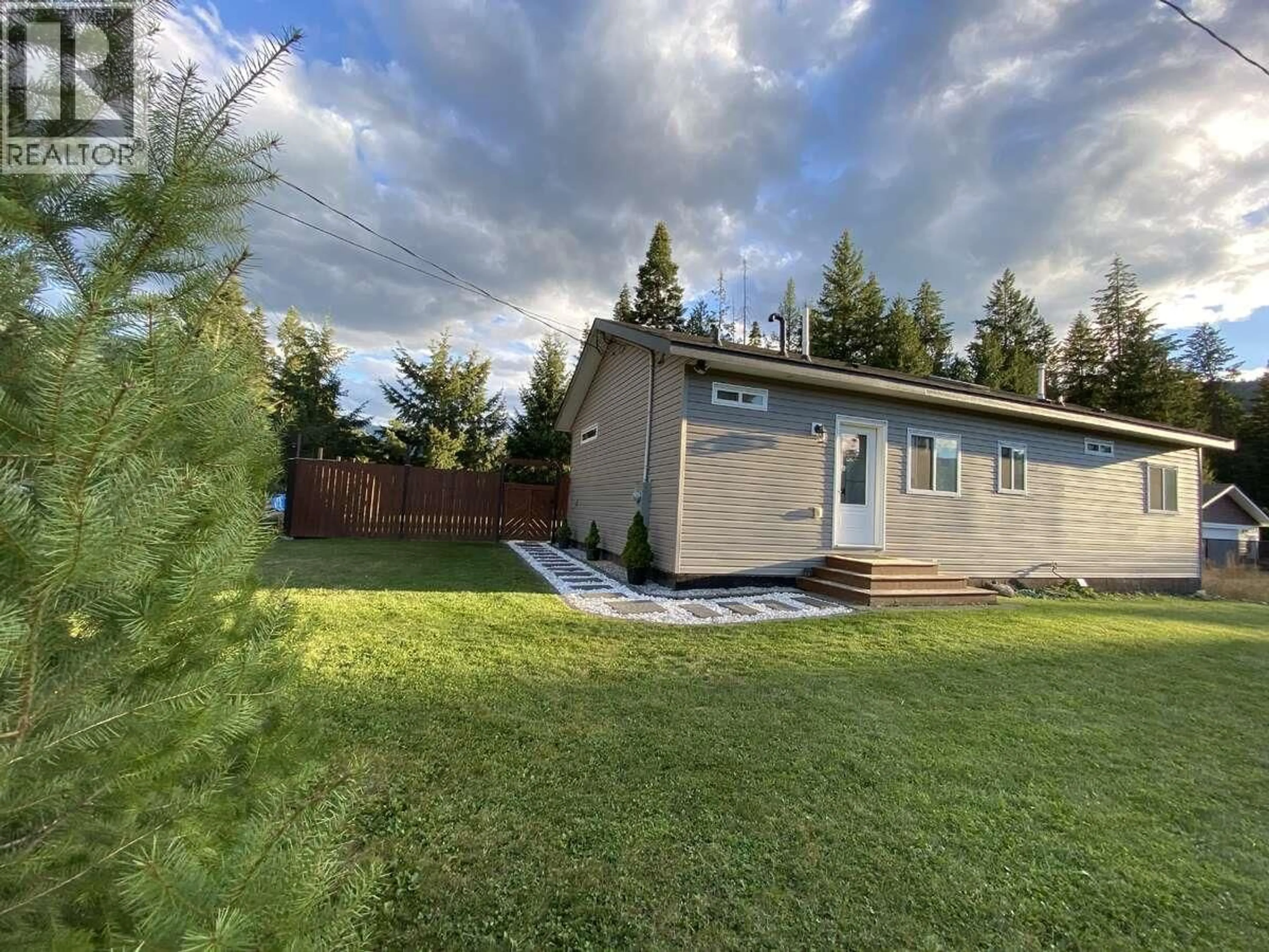 Unknown for 2704 JACKS CRESCENT, South Slocan British Columbia V0G2G1