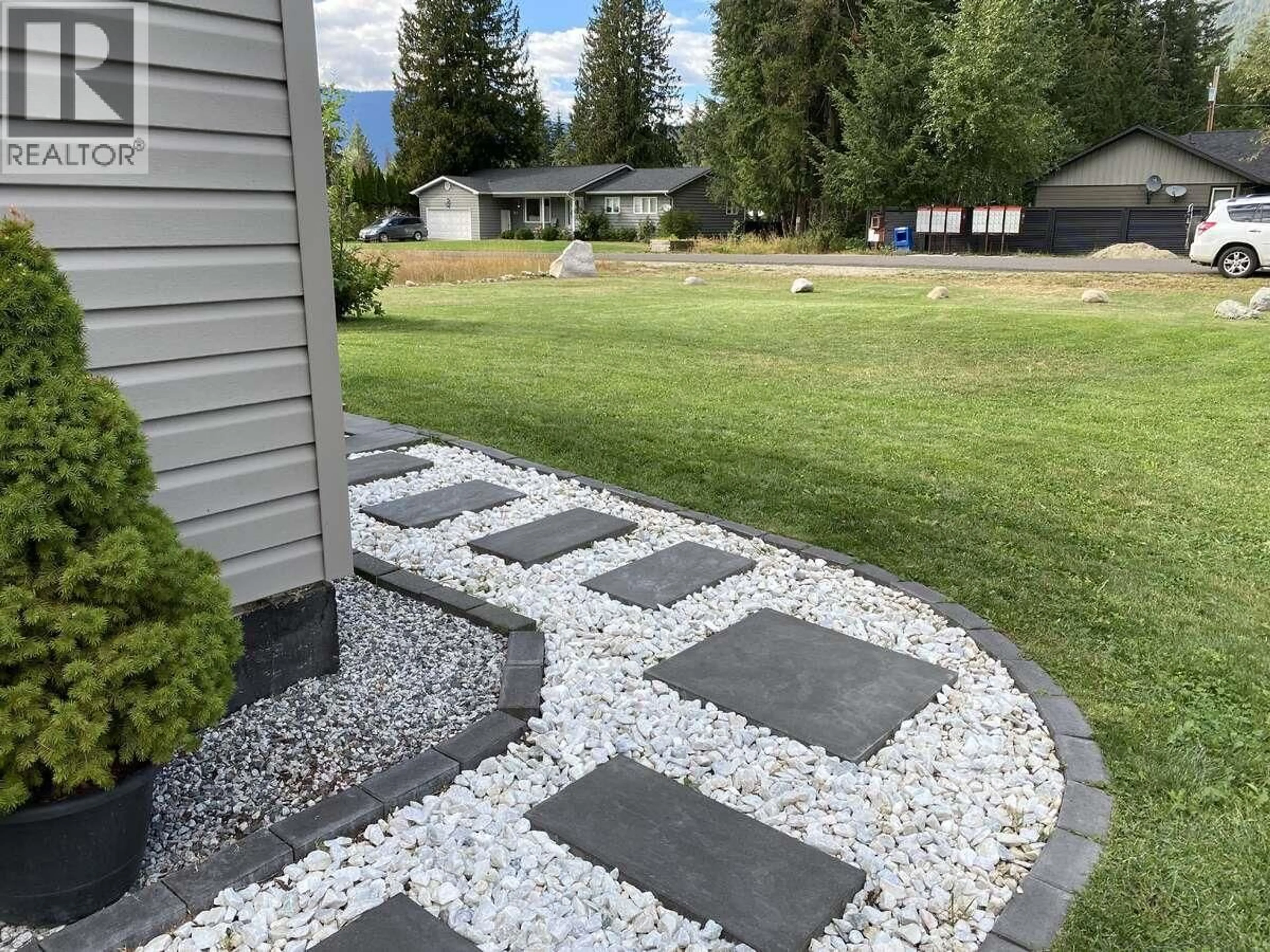 A pic from outside/outdoor area/front of a property/back of a property/a pic from drone, mountain view for 2704 JACKS CRESCENT, South Slocan British Columbia V0G2G1