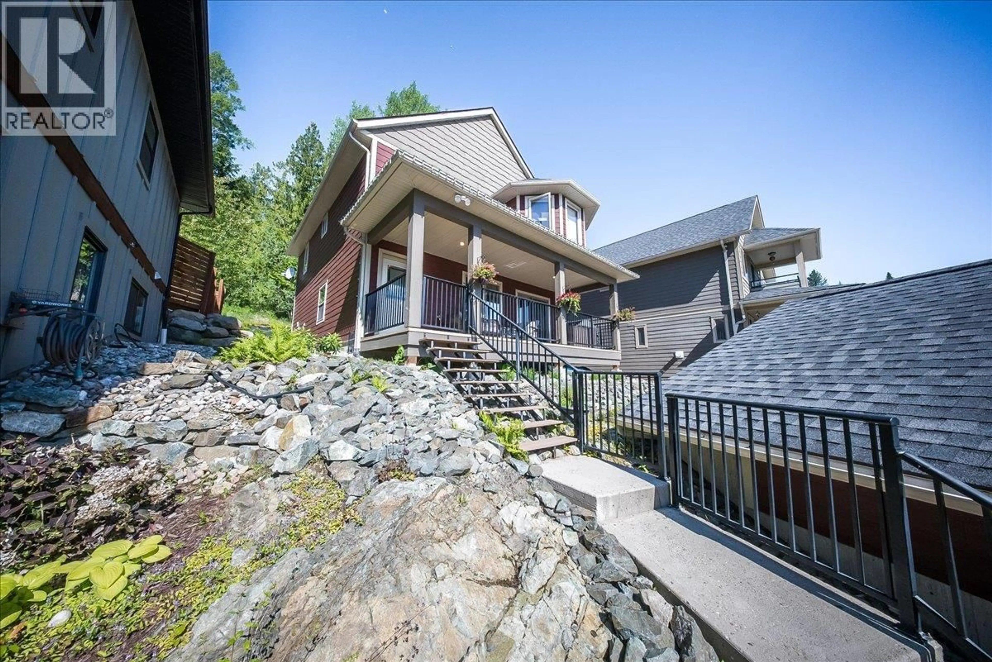 Patio, mountain view for 740 REDSTONE DRIVE, Rossland British Columbia V0G1Y0