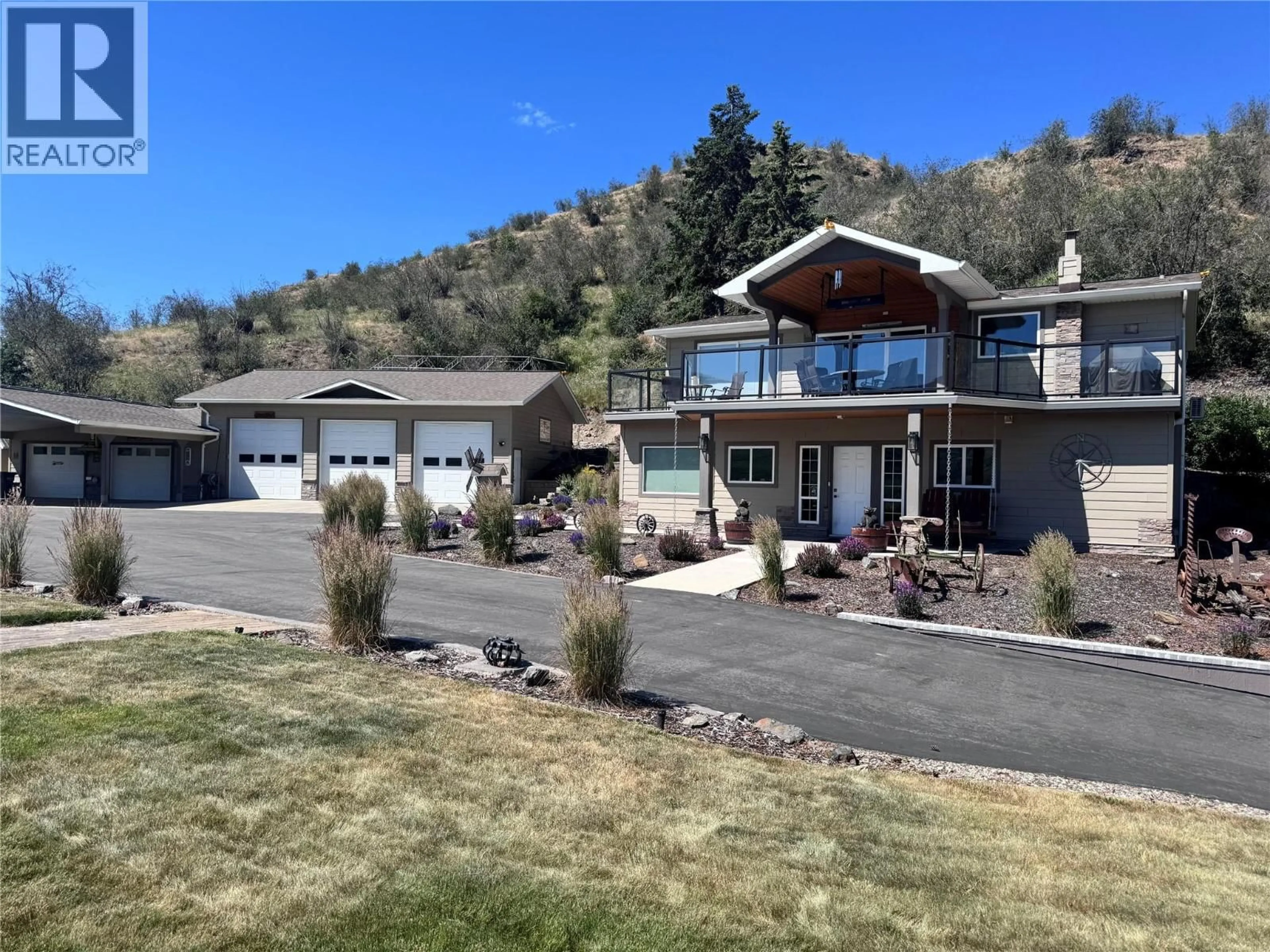 A pic from outside/outdoor area/front of a property/back of a property/a pic from drone, water/lake/river/ocean view for 6902 OLD KAMLOOPS ROAD, Vernon British Columbia V1H1W1
