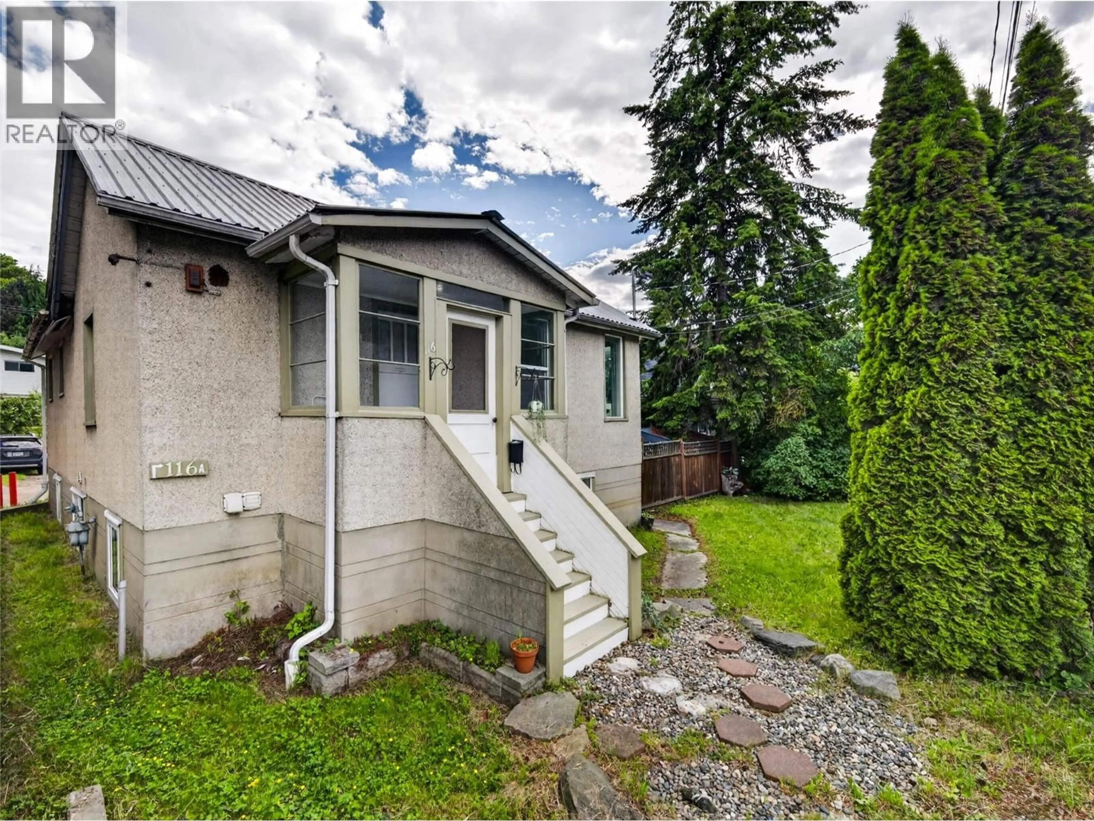 Patio, street for 116 ANDERSON STREET, Nelson British Columbia V1L3X5