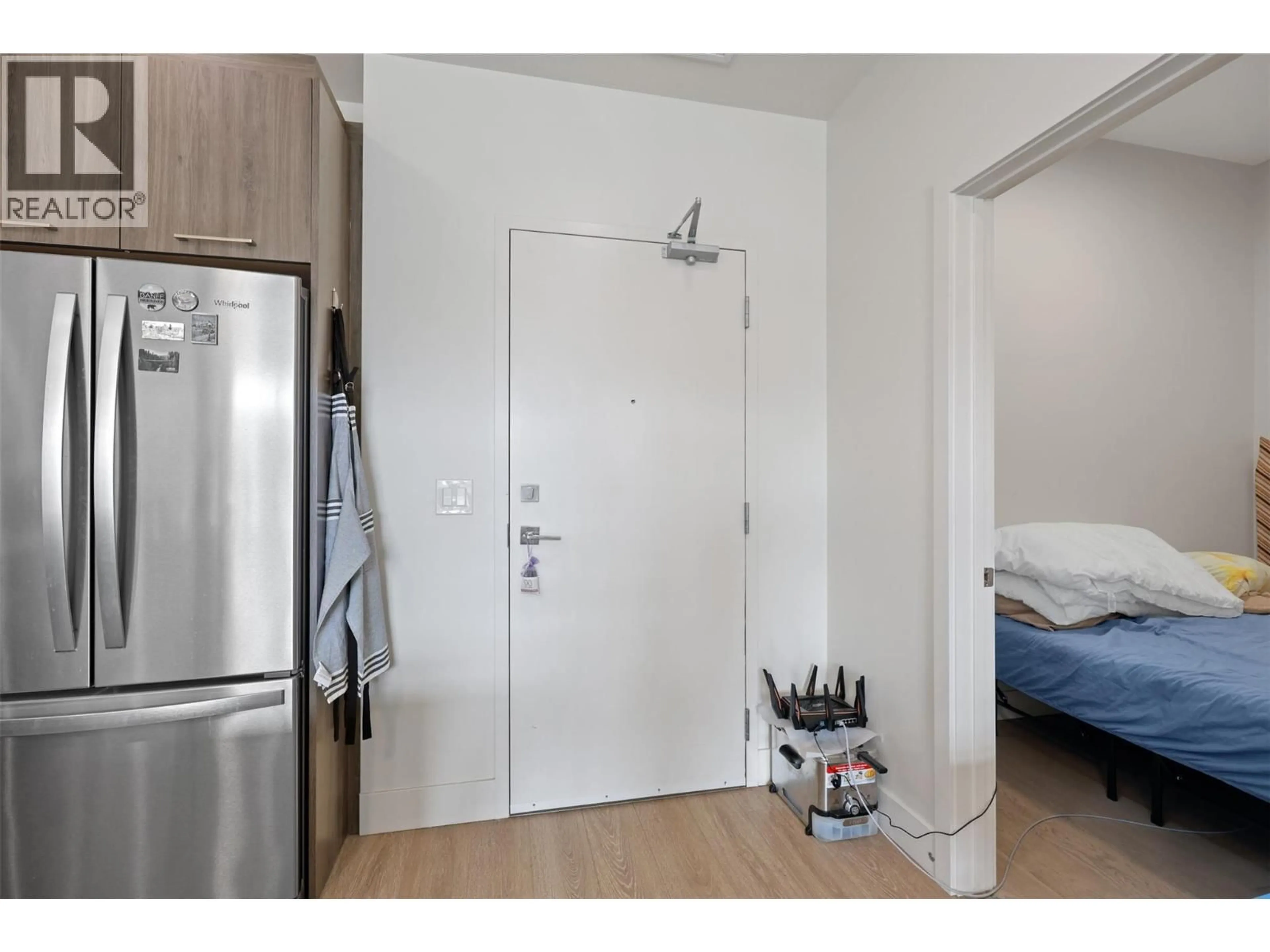 Indoor entryway for 308 - 885 UNIVERSITY DRIVE, Kamloops British Columbia V2C0K2