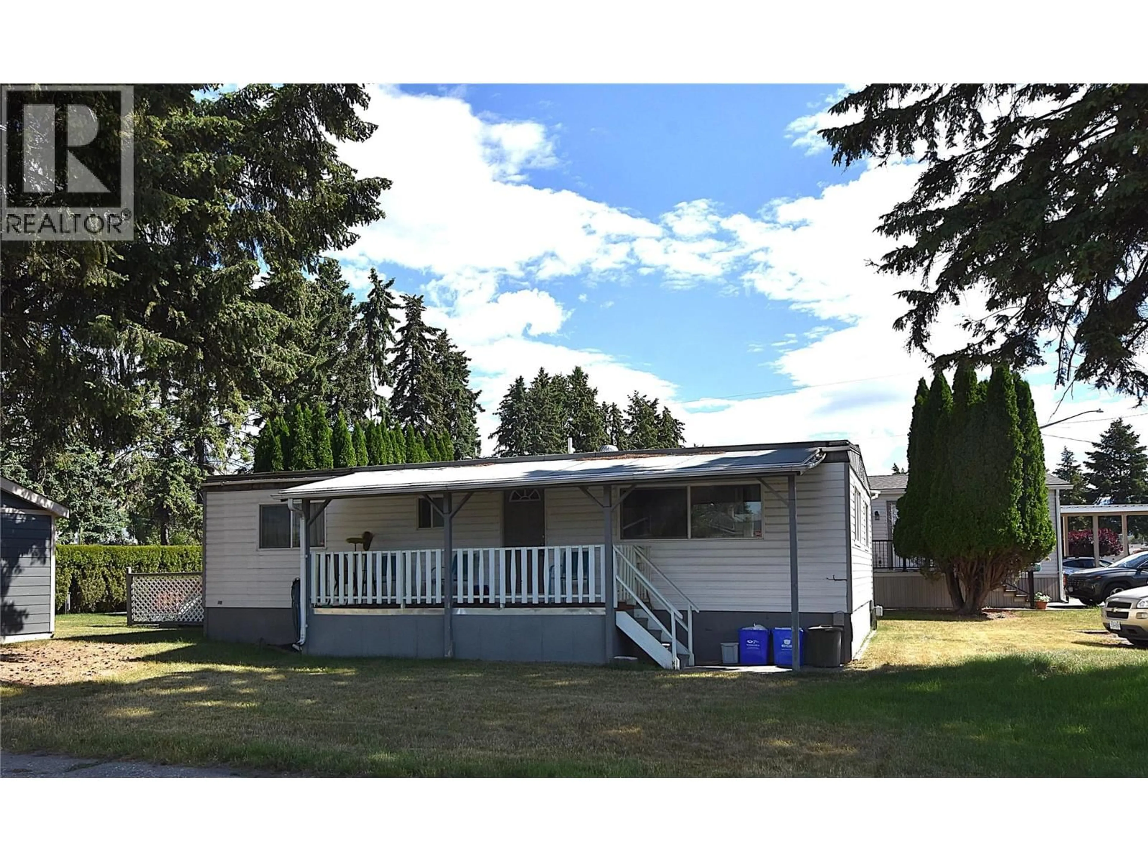 Home with vinyl exterior material, unknown for 35 - 5484 25 AVENUE, Vernon British Columbia V1T7A8