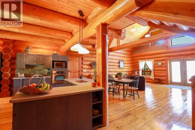 3901 COTTONWOOD LANE, Naramata 5