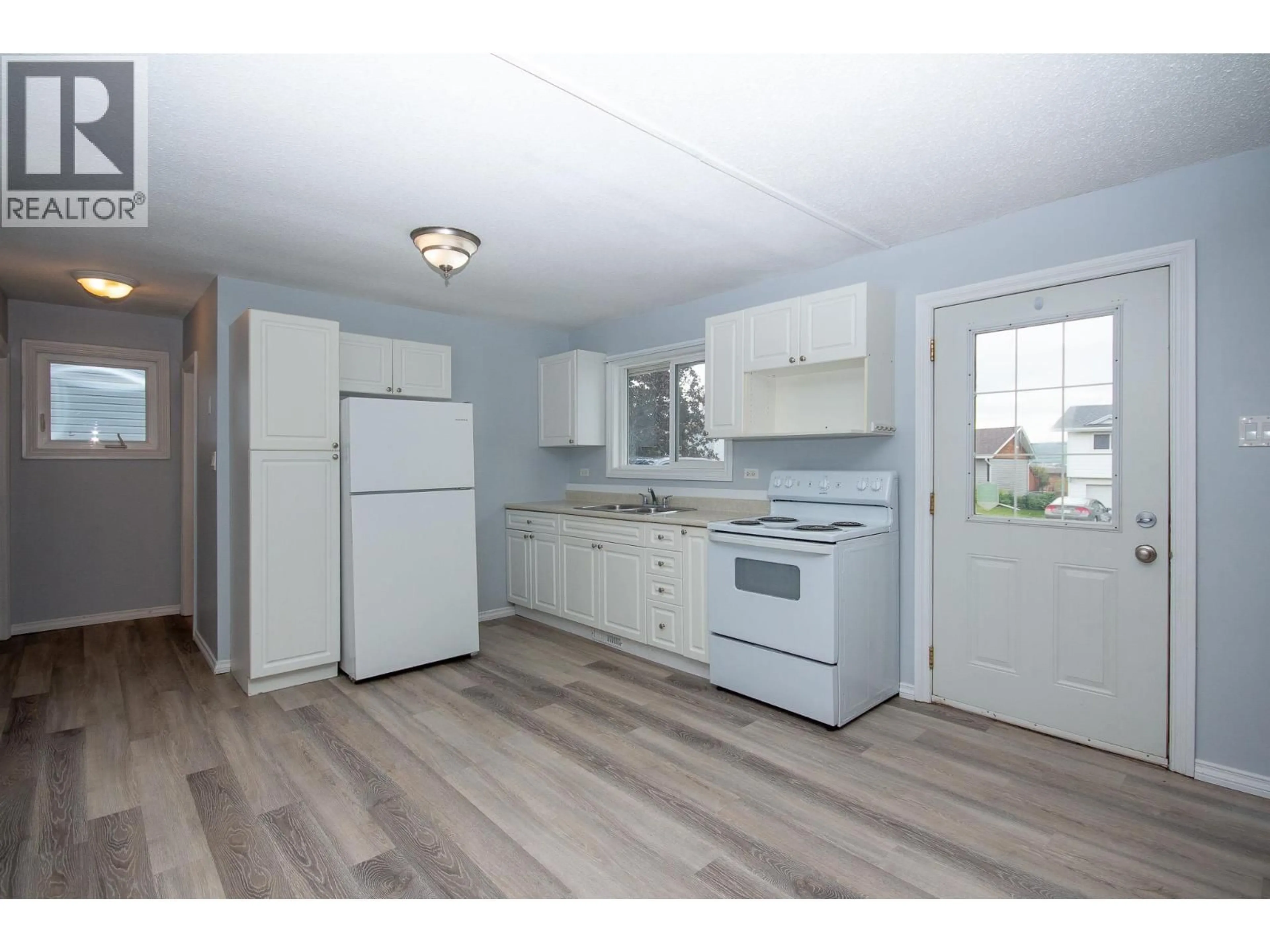 Standard kitchen, unknown for 1140 96A AVENUE, Dawson Creek British Columbia V1G1M8