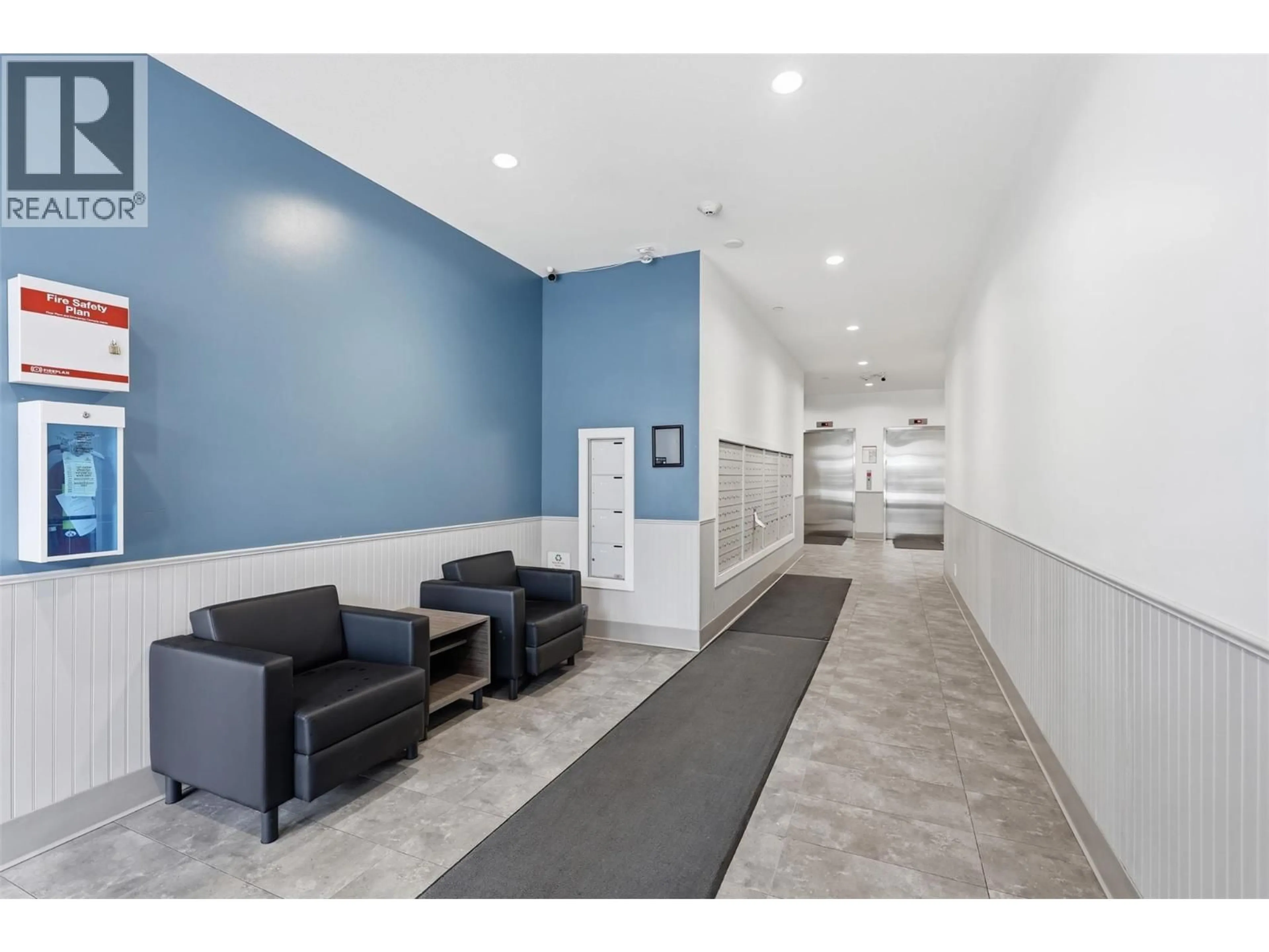 Indoor foyer for 524 - 444 ST PAUL STREET, Kamloops British Columbia V2C0L2