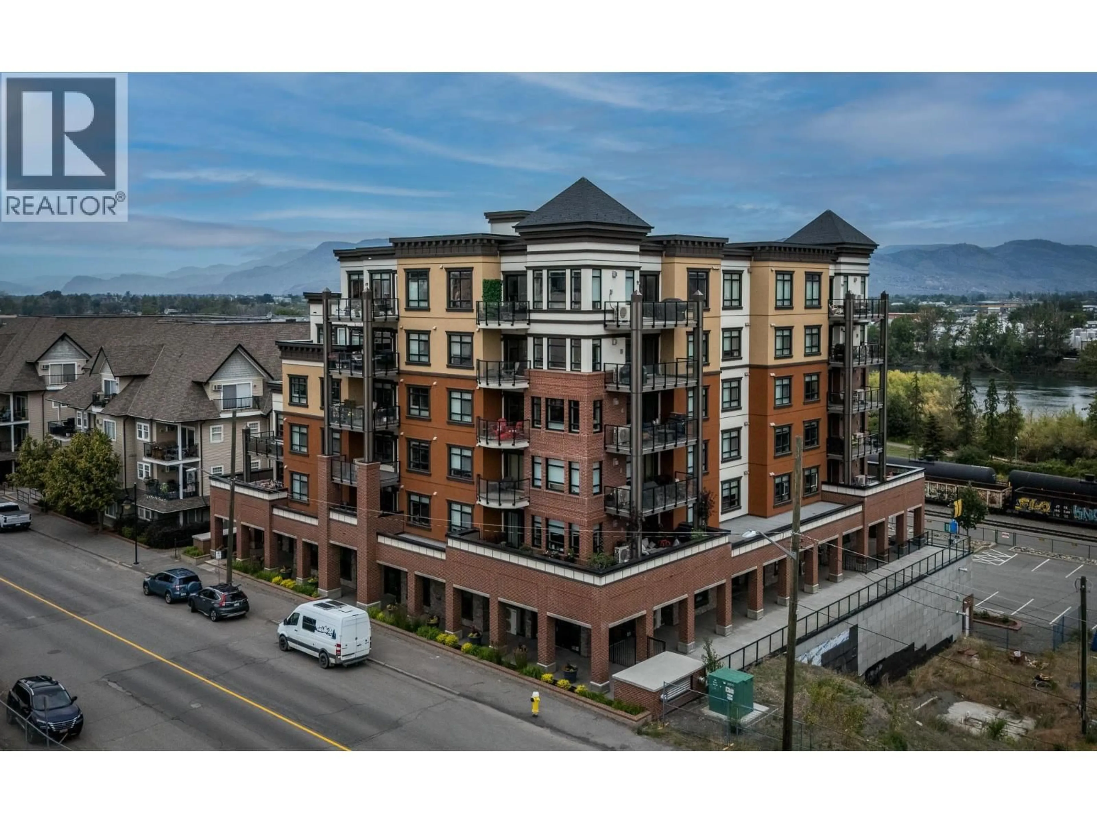 A pic from outside/outdoor area/front of a property/back of a property/a pic from drone, building for 303 - 568 LORNE STREET, Kamloops British Columbia V2C1W3